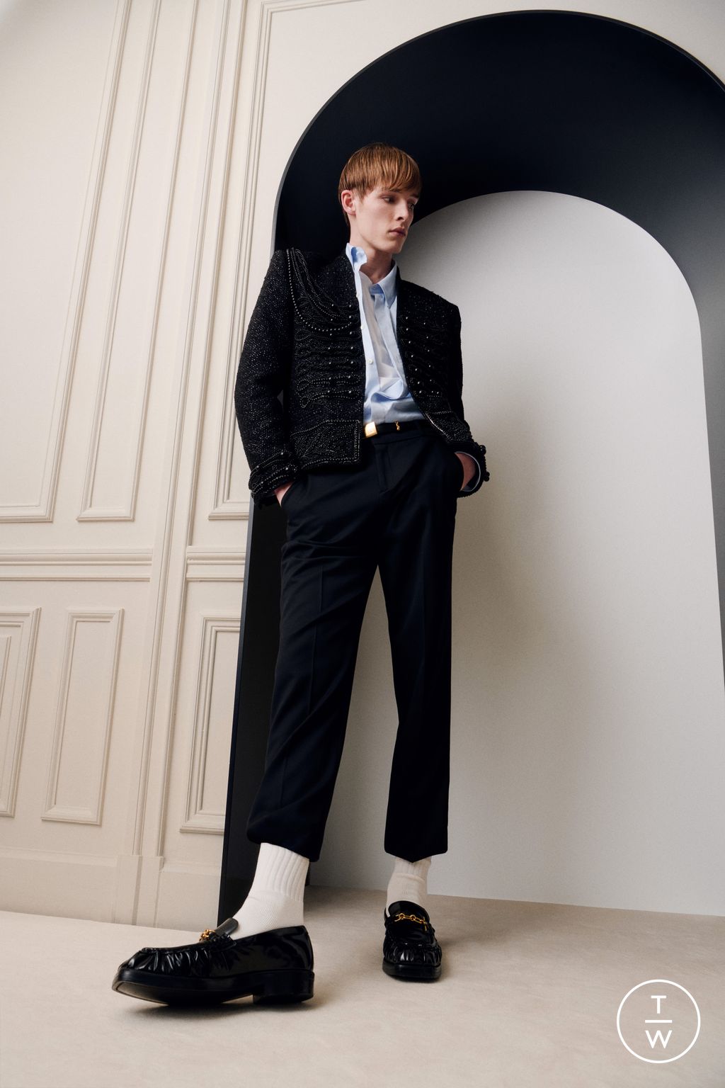 Fashion Week Paris Pre-Fall 2025 look 16 de la collection Balmain menswear