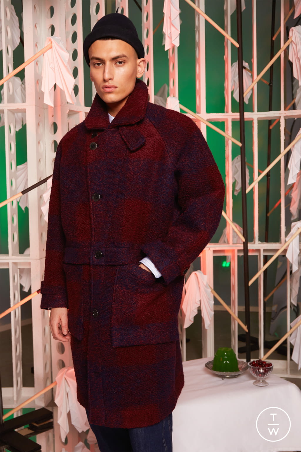 Fashion Week Paris Fall/Winter 2021 look 17 de la collection Henrik Vibskov menswear