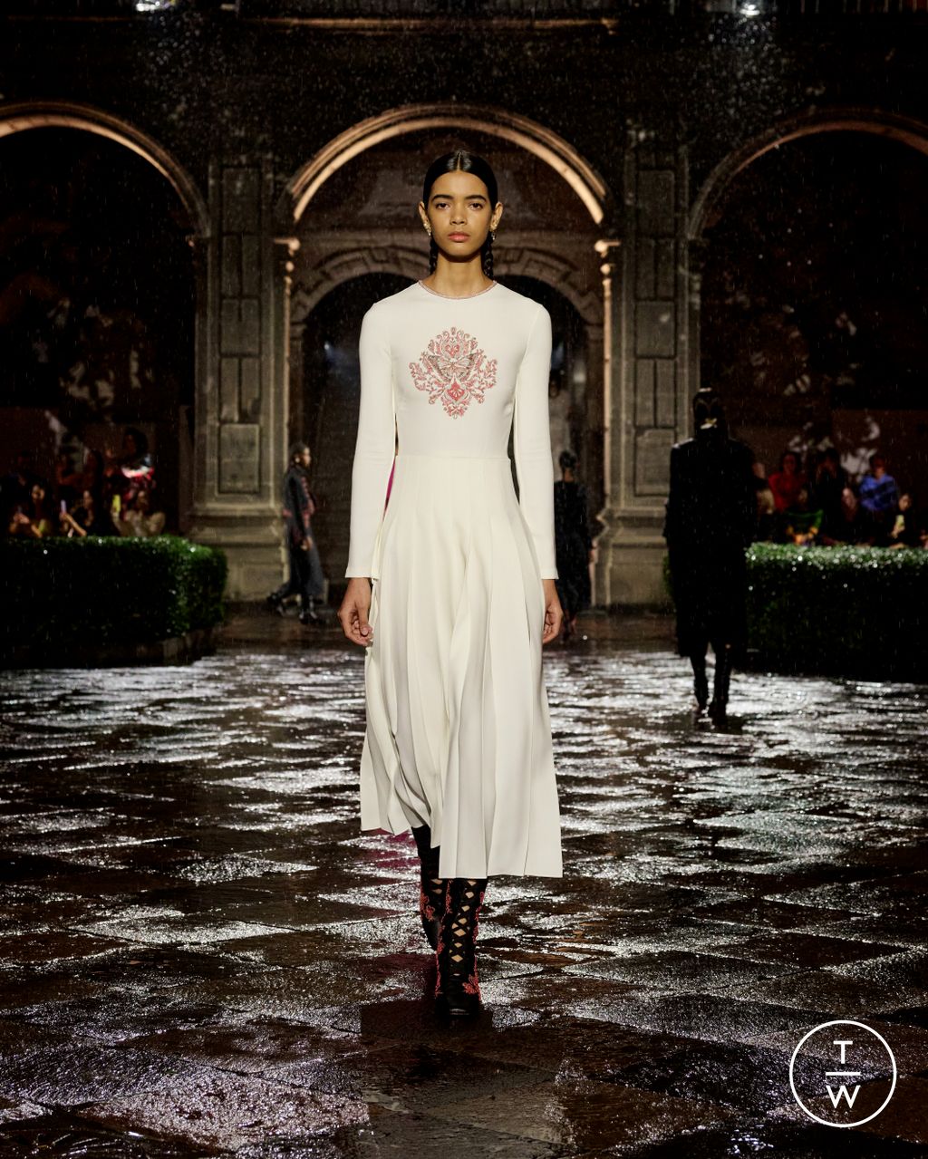 Fashion Week Paris Resort 2024 look 17 from the Christian Dior collection womenswear