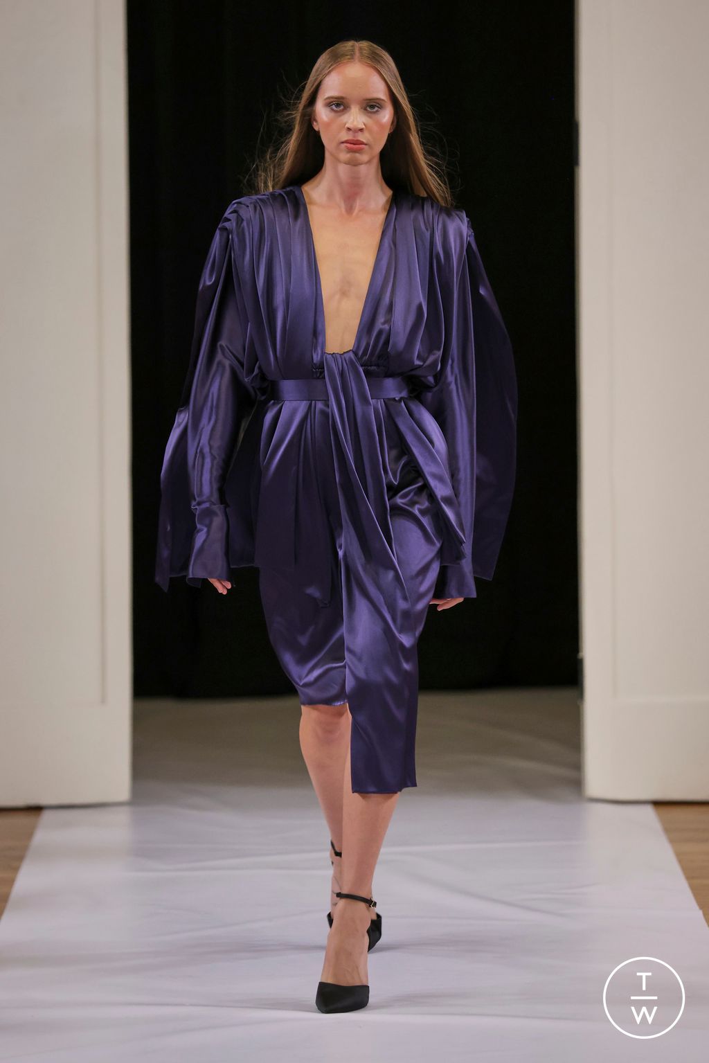 Fashion Week New York Spring/Summer 2025 look 16 from the Aiste Hong collection womenswear