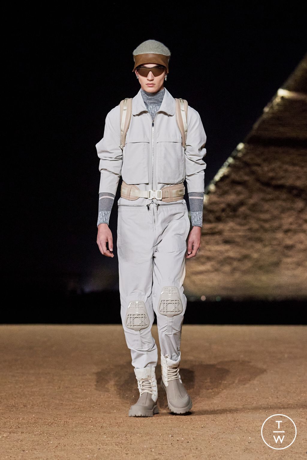Fashion Week Paris Pre-Fall 2023 look 17 from the Dior Men collection 男装