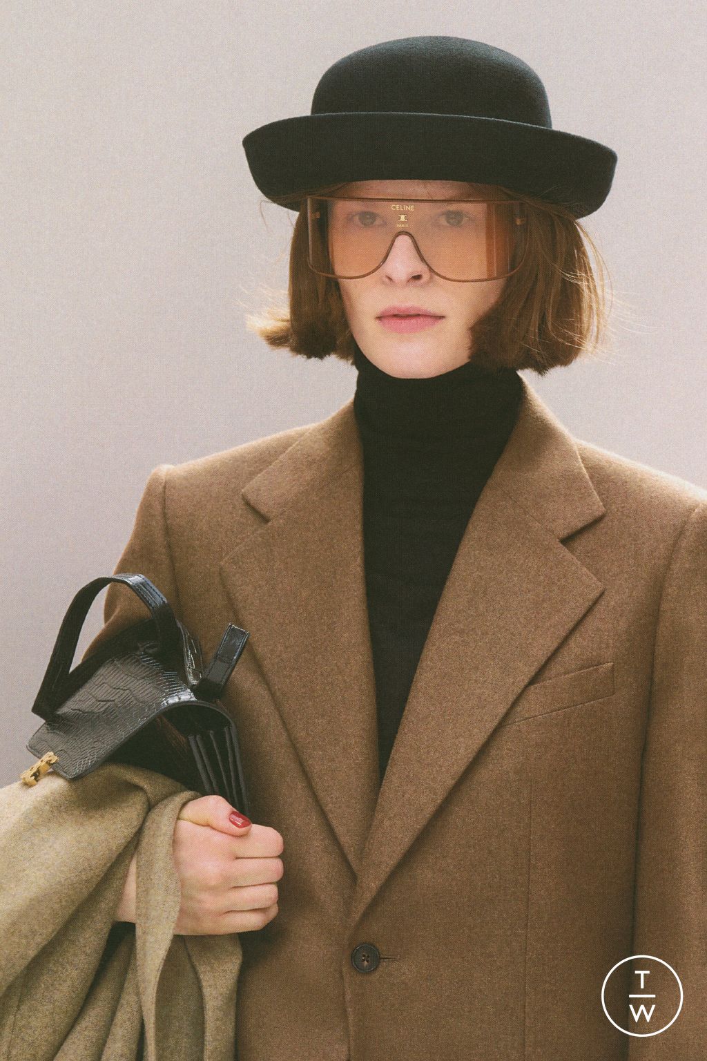 Fashion Week Paris Fall/Winter 2026 look 25 from the Celine collection womenswear accessories