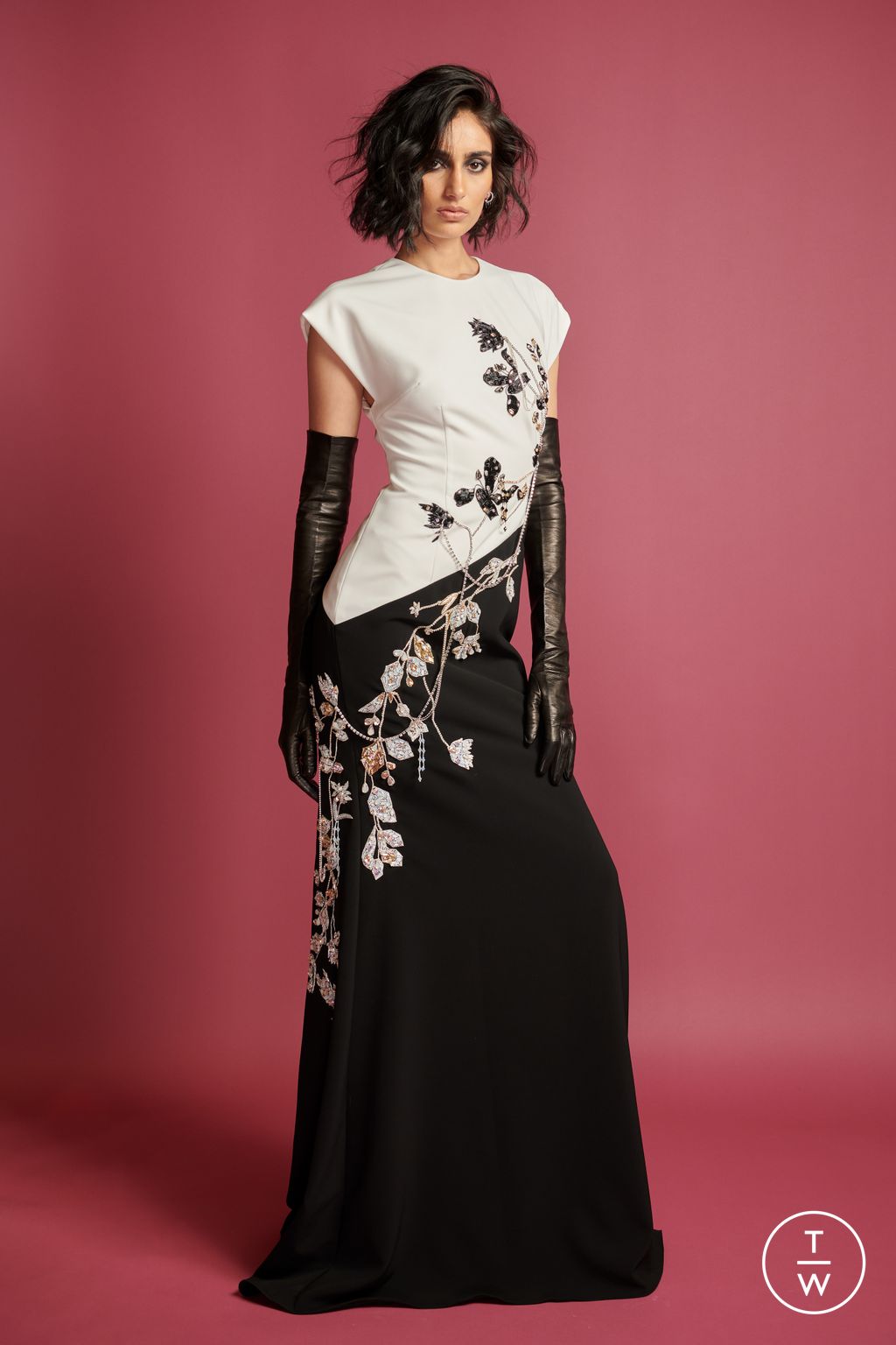 Fashion Week New York Resort 2024 look 17 de la collection Bibhu Mohapatra womenswear