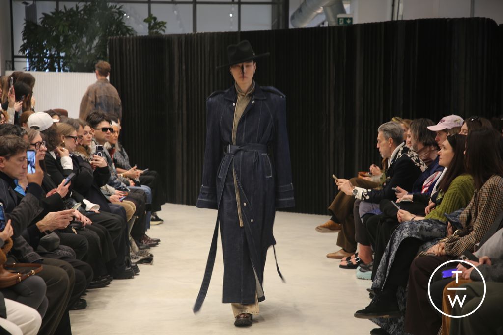 Fashion Week Milan Fall/Winter 2026 look 18 from the Victor Hart collection menswear