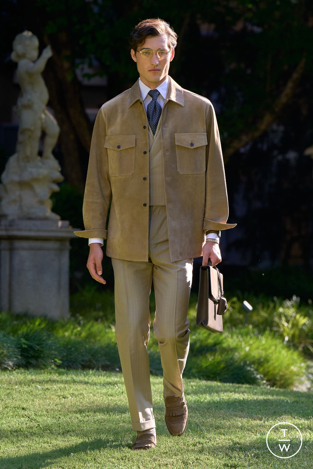 Fashion Week Milan Spring/Summer 2026 look 18 from the Dunhill collection menswear
