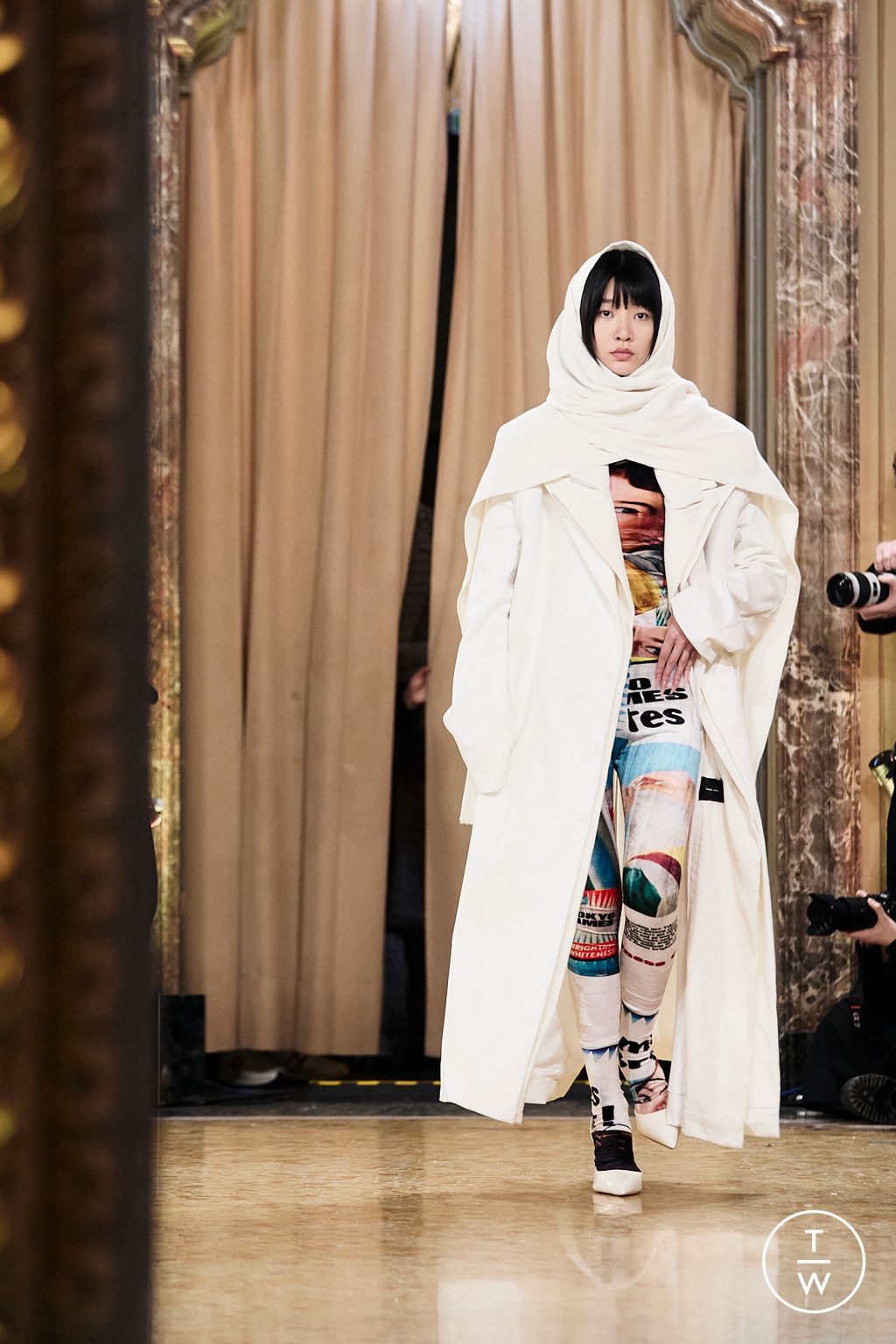 Fashion Week Milan Fall/Winter 2024 look 18 de la collection Tokyo James womenswear