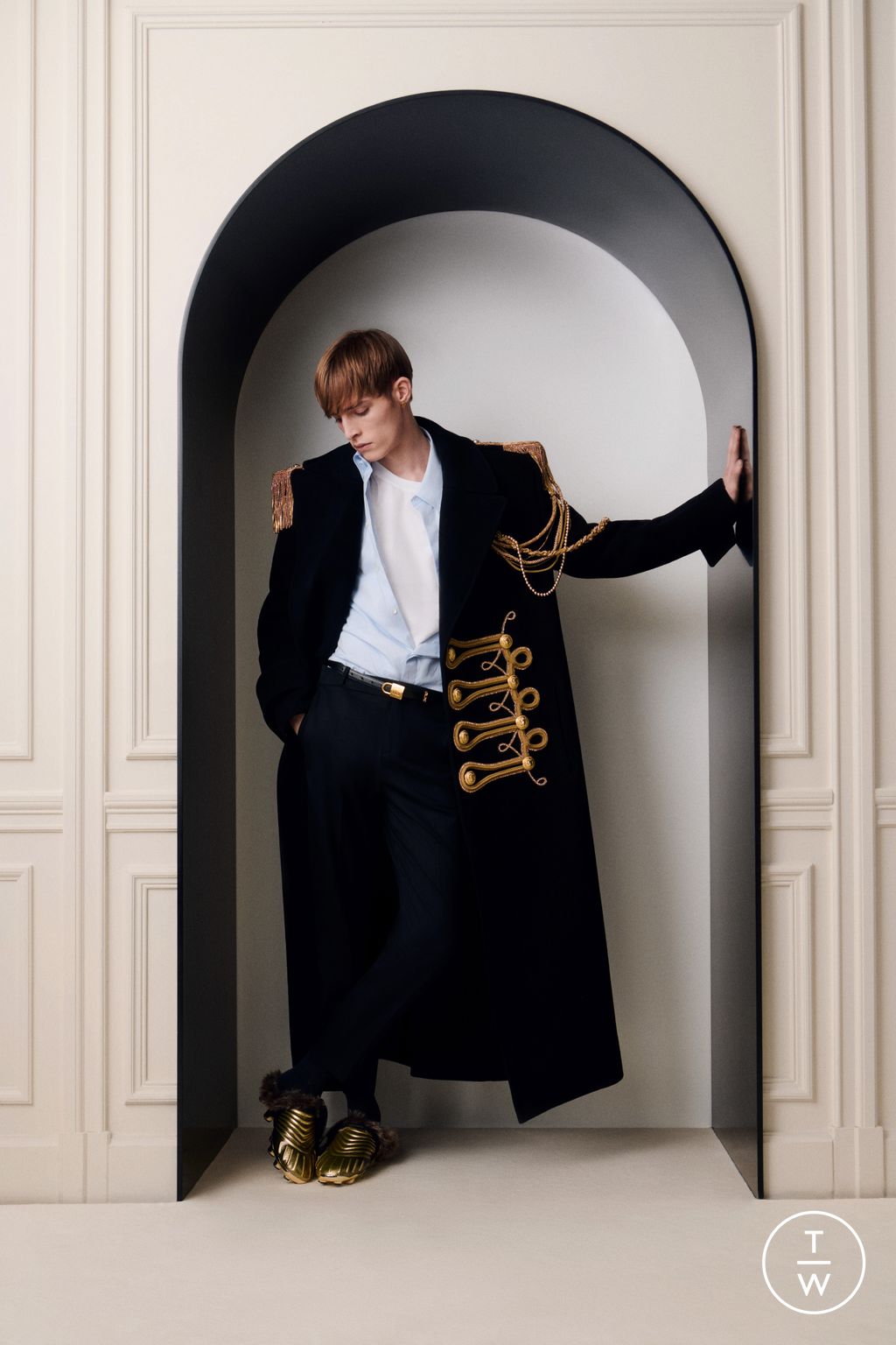 Fashion Week Paris Pre-Fall 2025 look 18 de la collection Balmain menswear