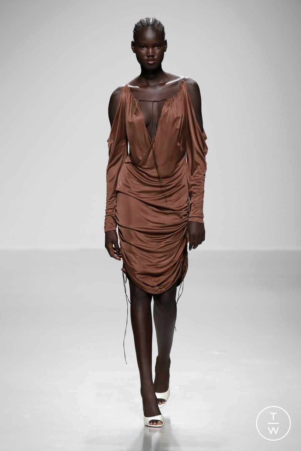 Fashion Week Paris Spring/Summer 2024 look 19 from the Atlein collection womenswear