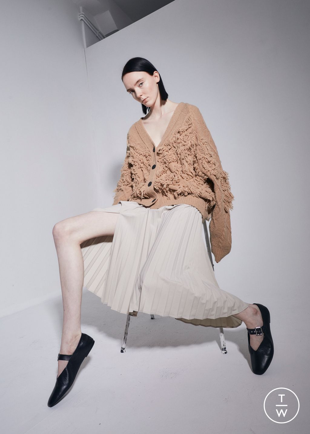 Fashion Week Paris Pre-Fall 2023 look 29 from the Dawei collection womenswear