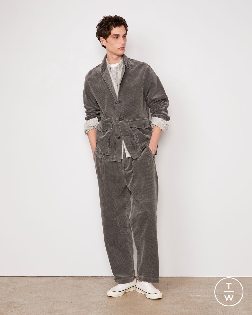 Fashion Week Paris Pre-Fall 2026 look 19 from the Officine Générale collection menswear