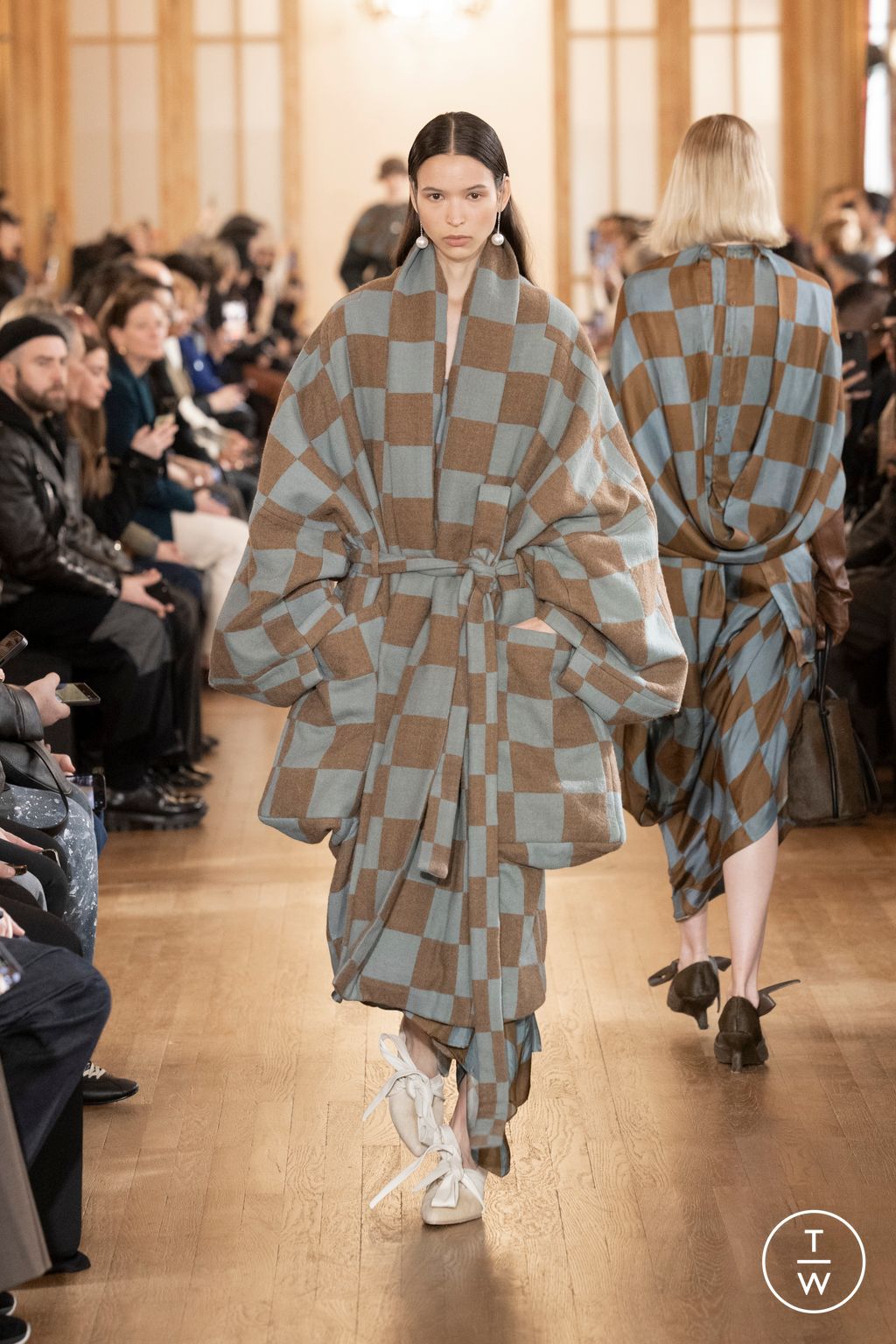Fashion Week Paris Fall/Winter 2026 look 19 from the Uma Wang collection womenswear