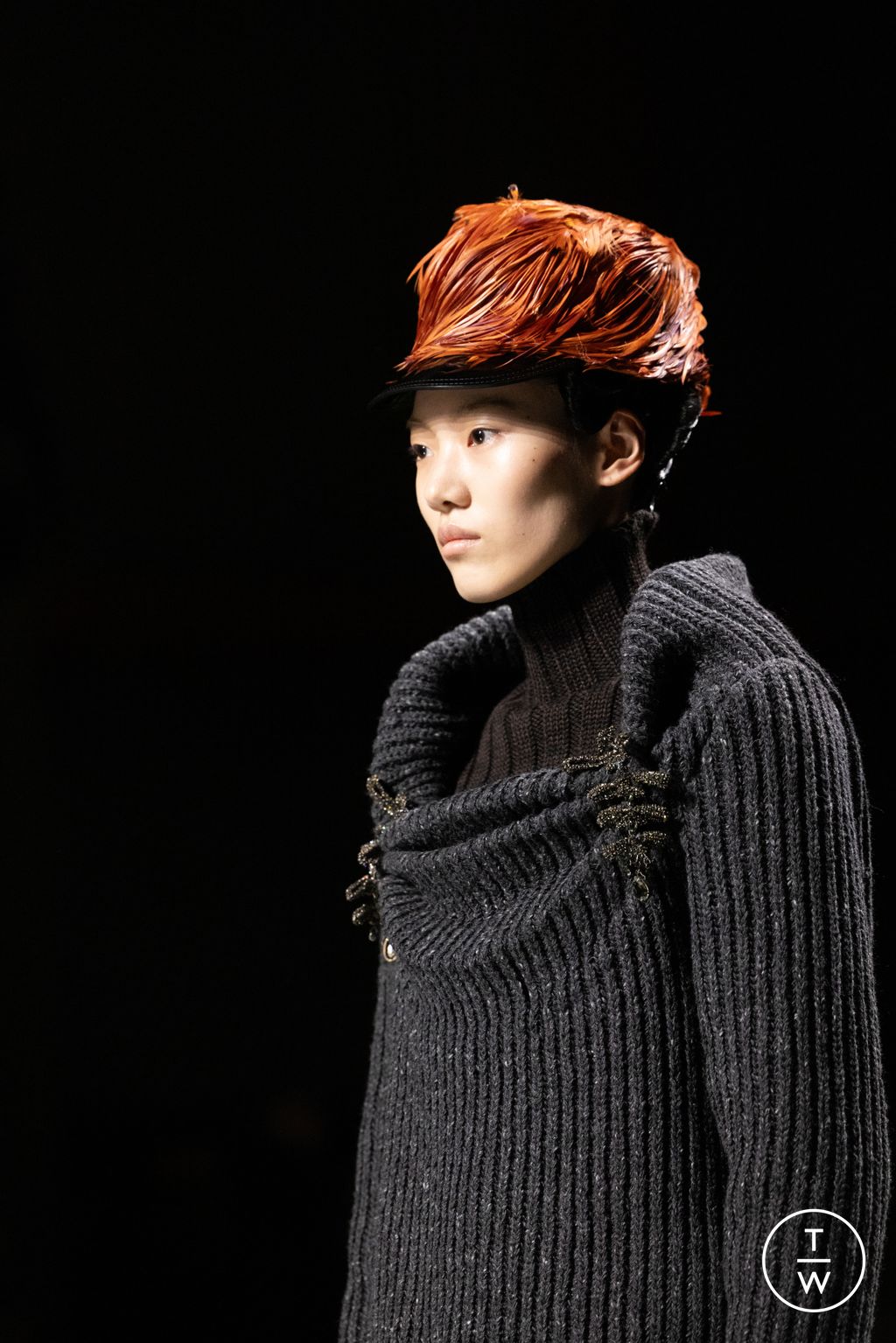 Fashion Week Milan Fall/Winter 2024 look 46 from the Prada collection 女装配饰
