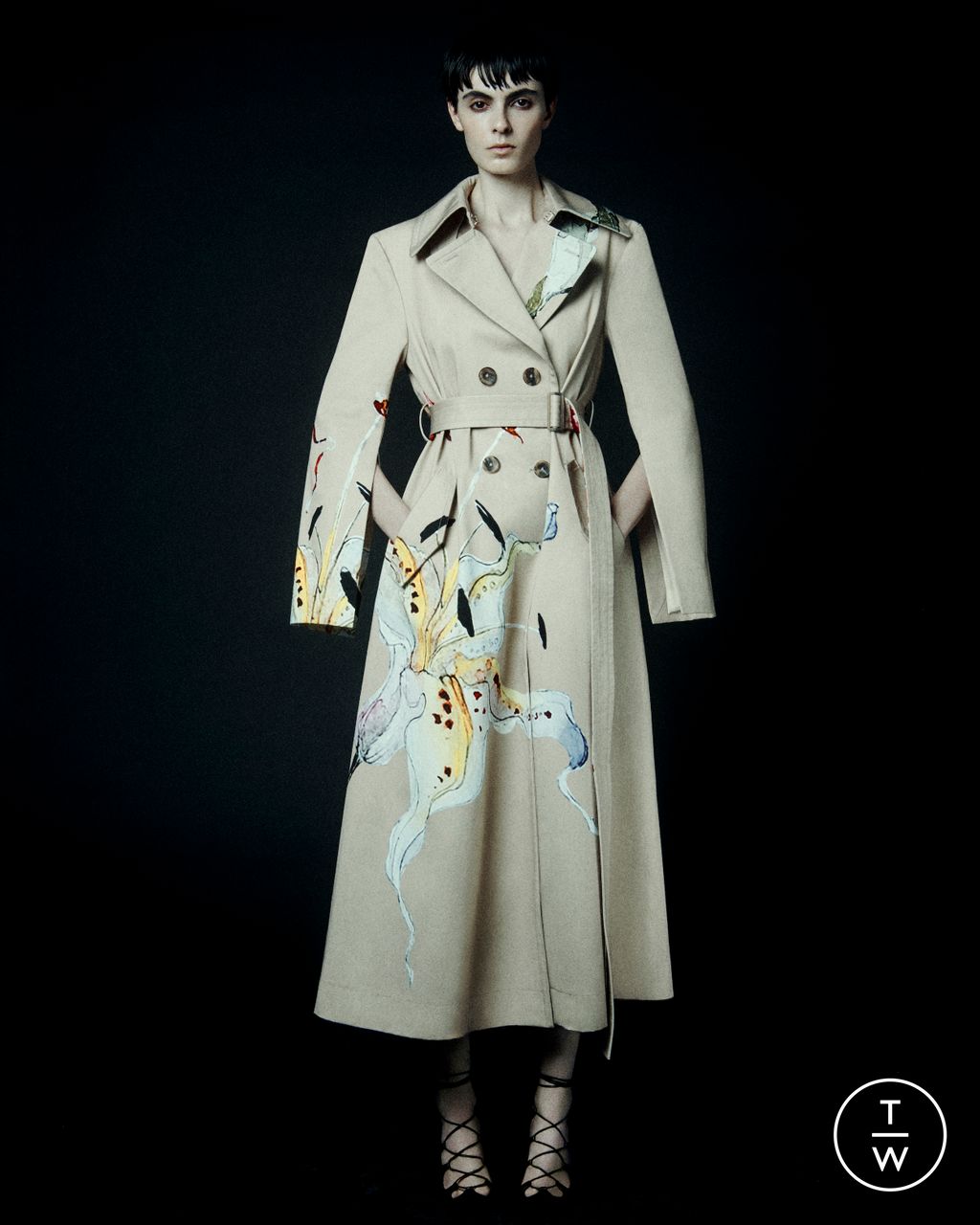 Fashion Week New York Pre-Fall 2023 look 1 from the Jason Wu collection 女装