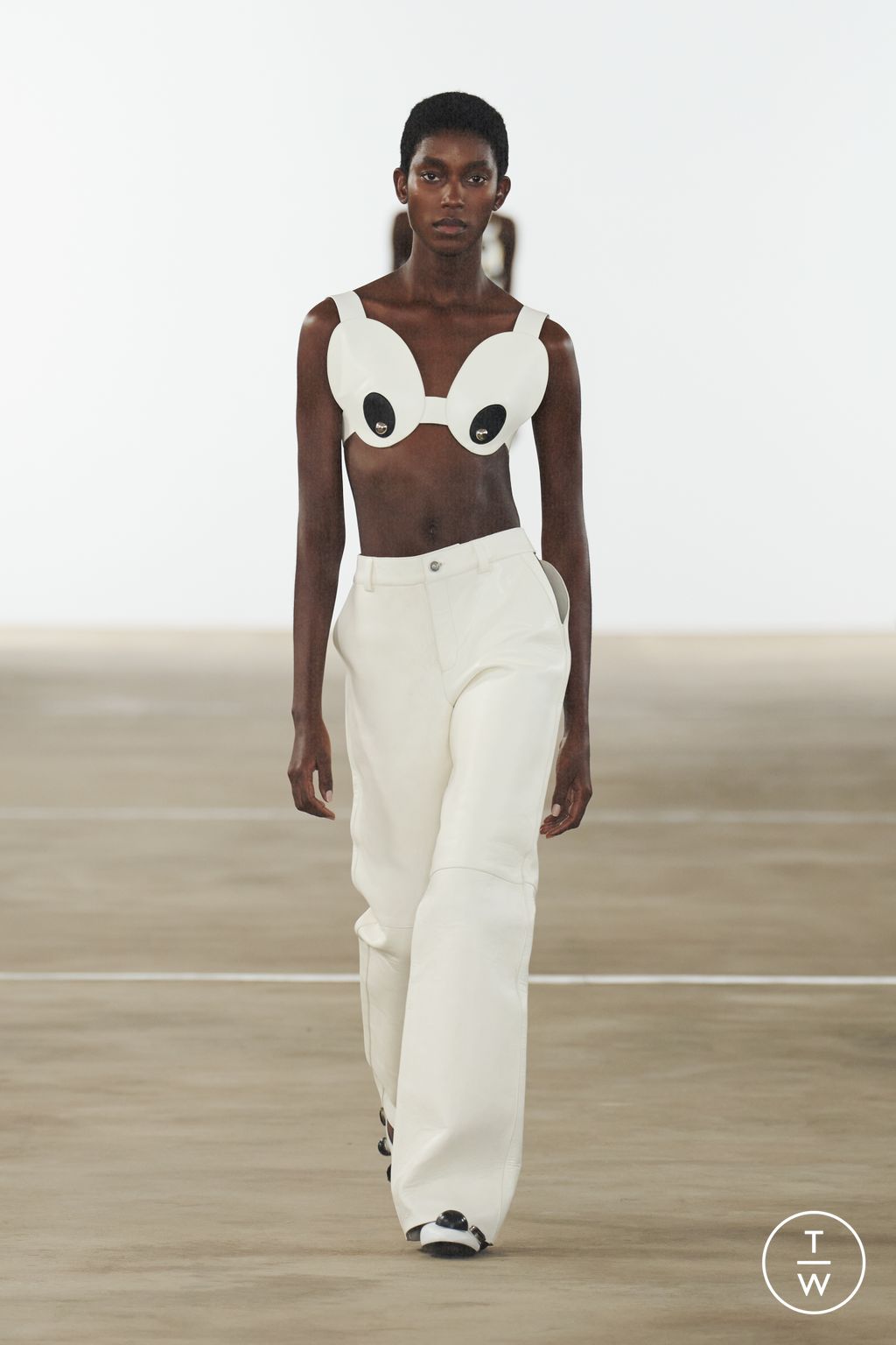 Fashion Week New York Spring/Summer 2024 look 2 from the Area collection 女装
