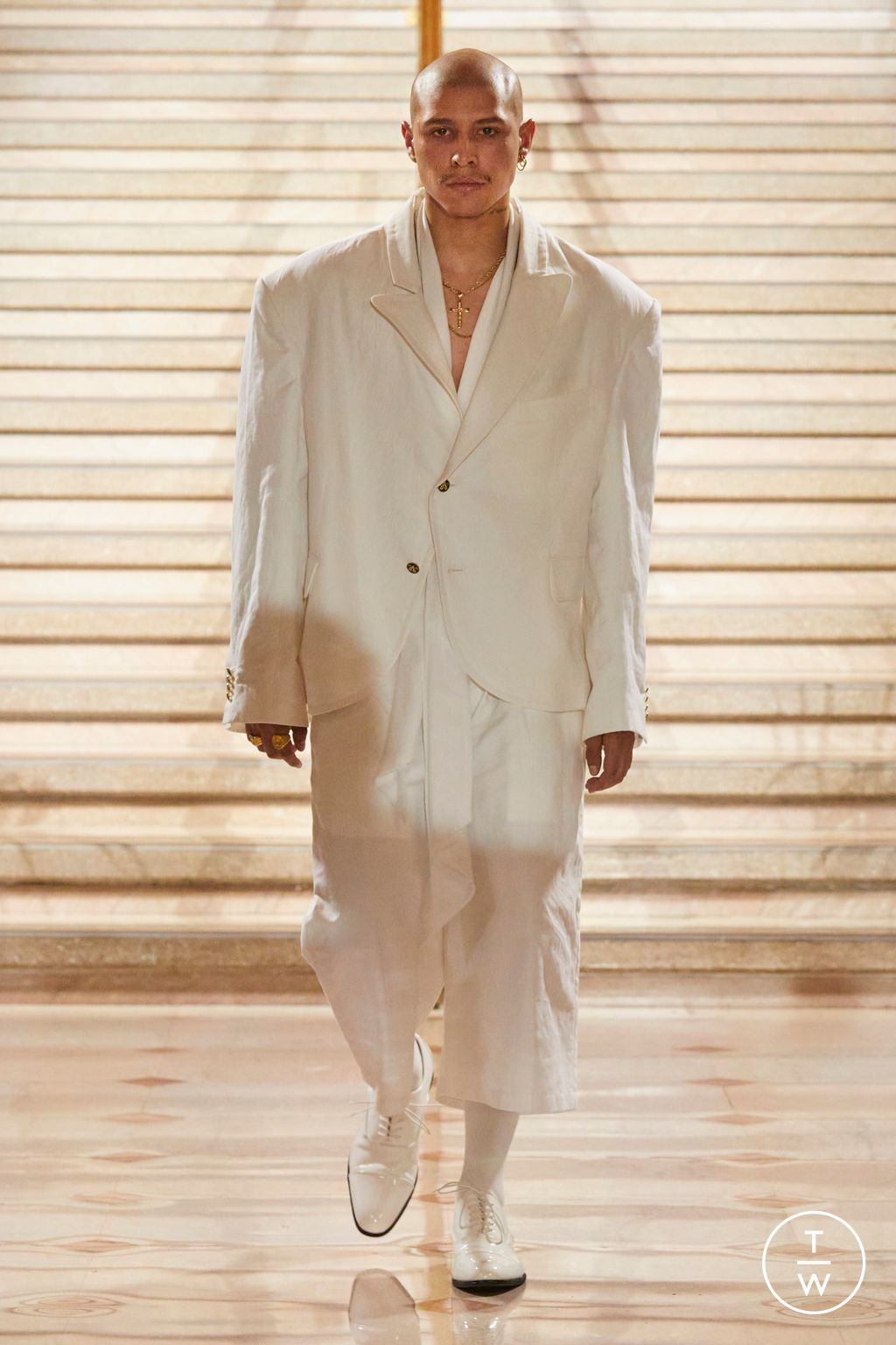 Fashion Week New York Spring/Summer 2024 look 2 from the Willy Chavarria collection menswear