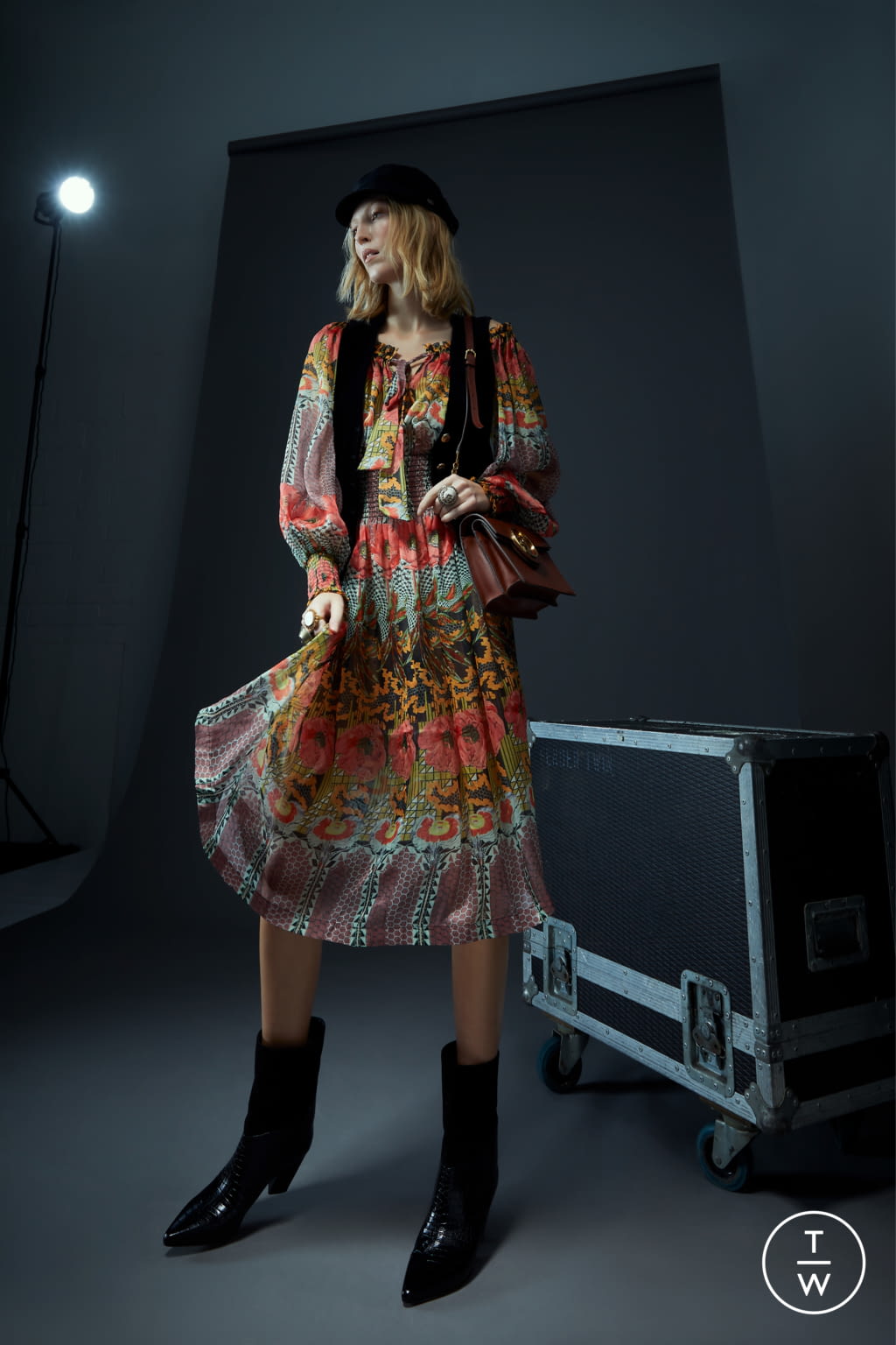 Fashion Week London Fall/Winter 2021 look 2 from the Temperley London collection womenswear