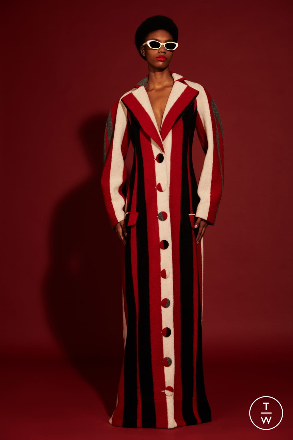 Fashion Week New York Pre-Fall 2022 look 2 de la collection Christian Siriano womenswear