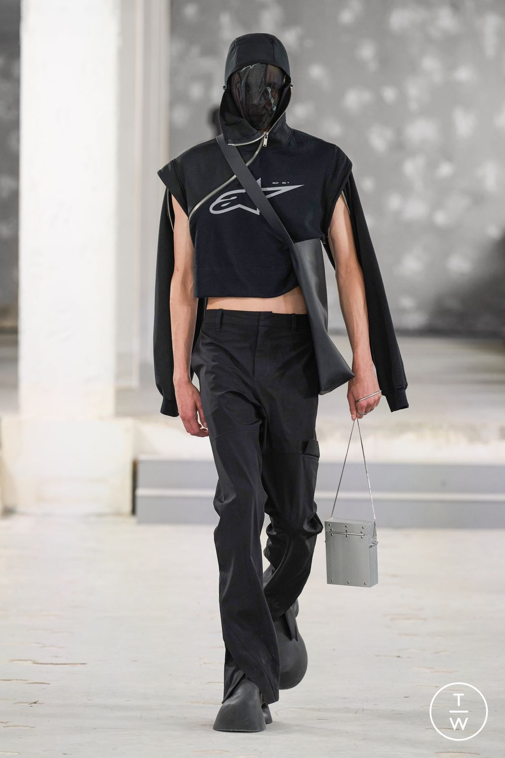 Fashion Week Paris Spring/Summer 2023 look 20 from the Heliot Emil collection womenswear