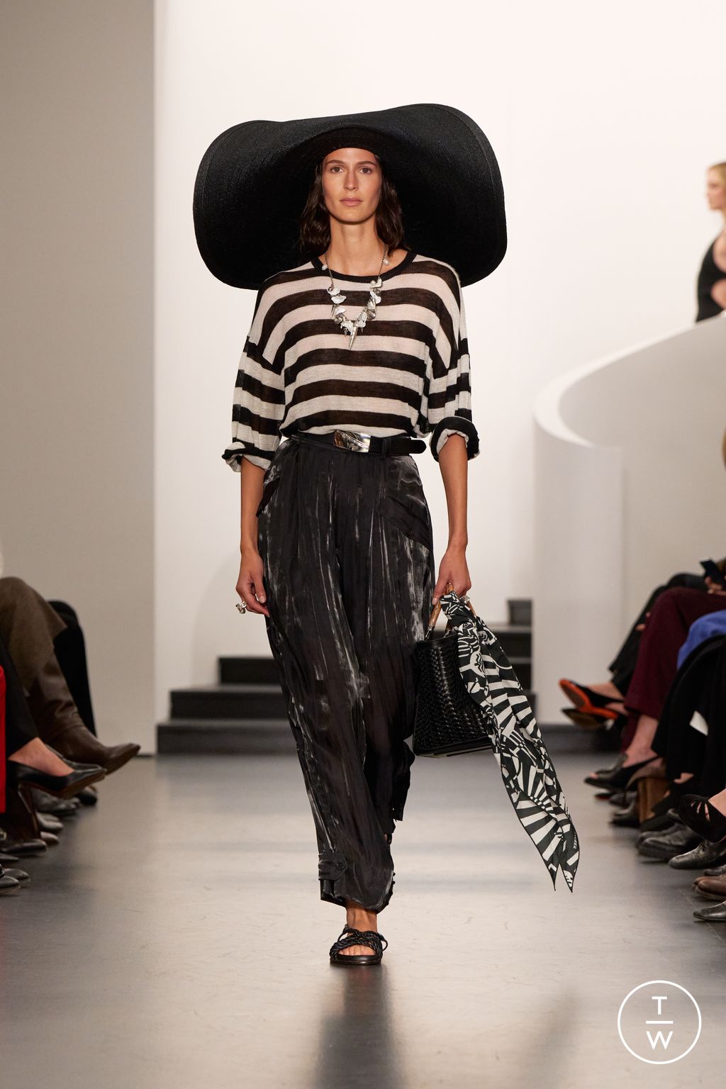 Fashion Week New York Spring/Summer 2026 look 20 from the Ralph Lauren collection womenswear