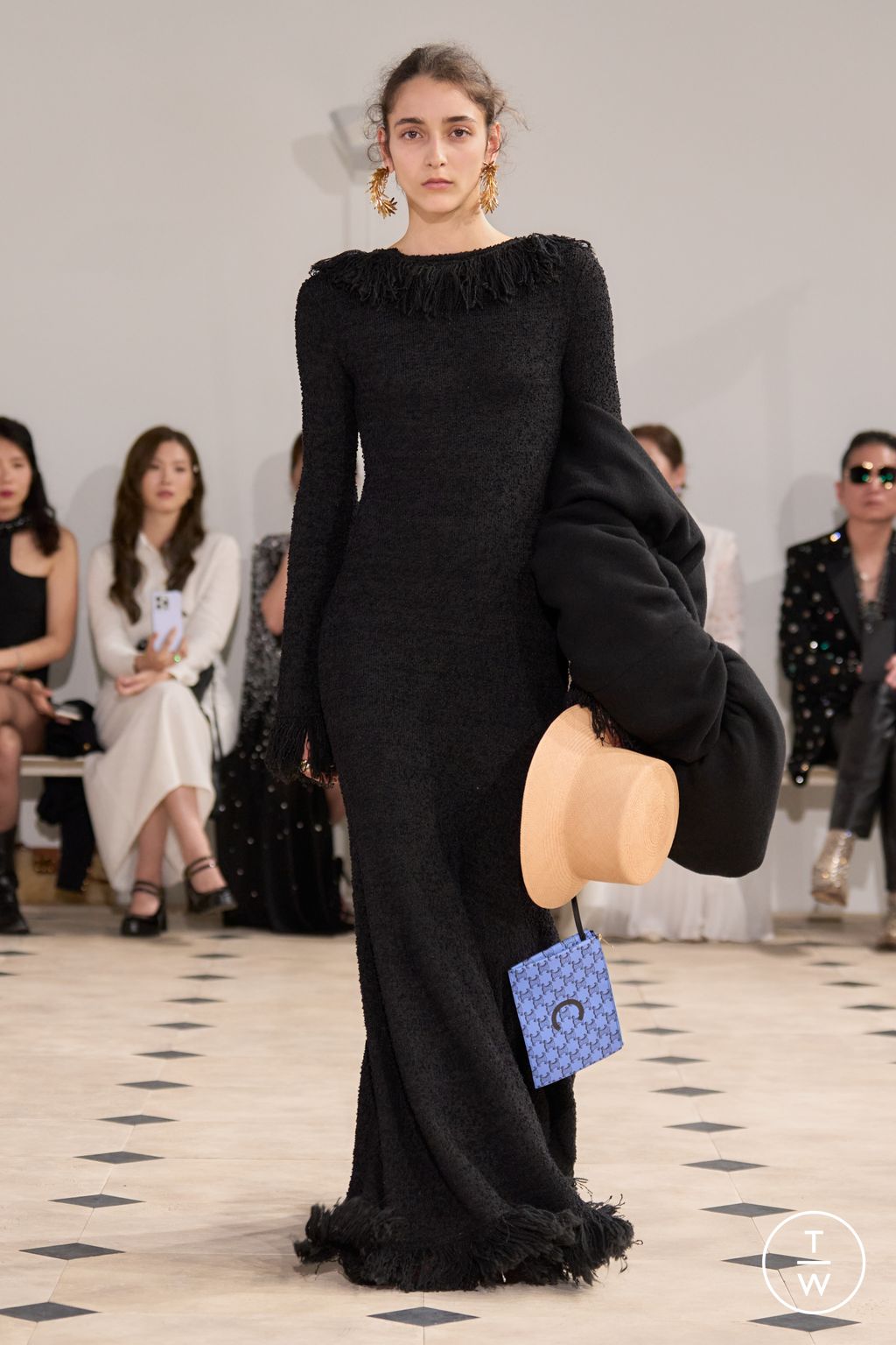 Fashion Week Paris Spring/Summer 2026 look 20 from the Celine collection menswear