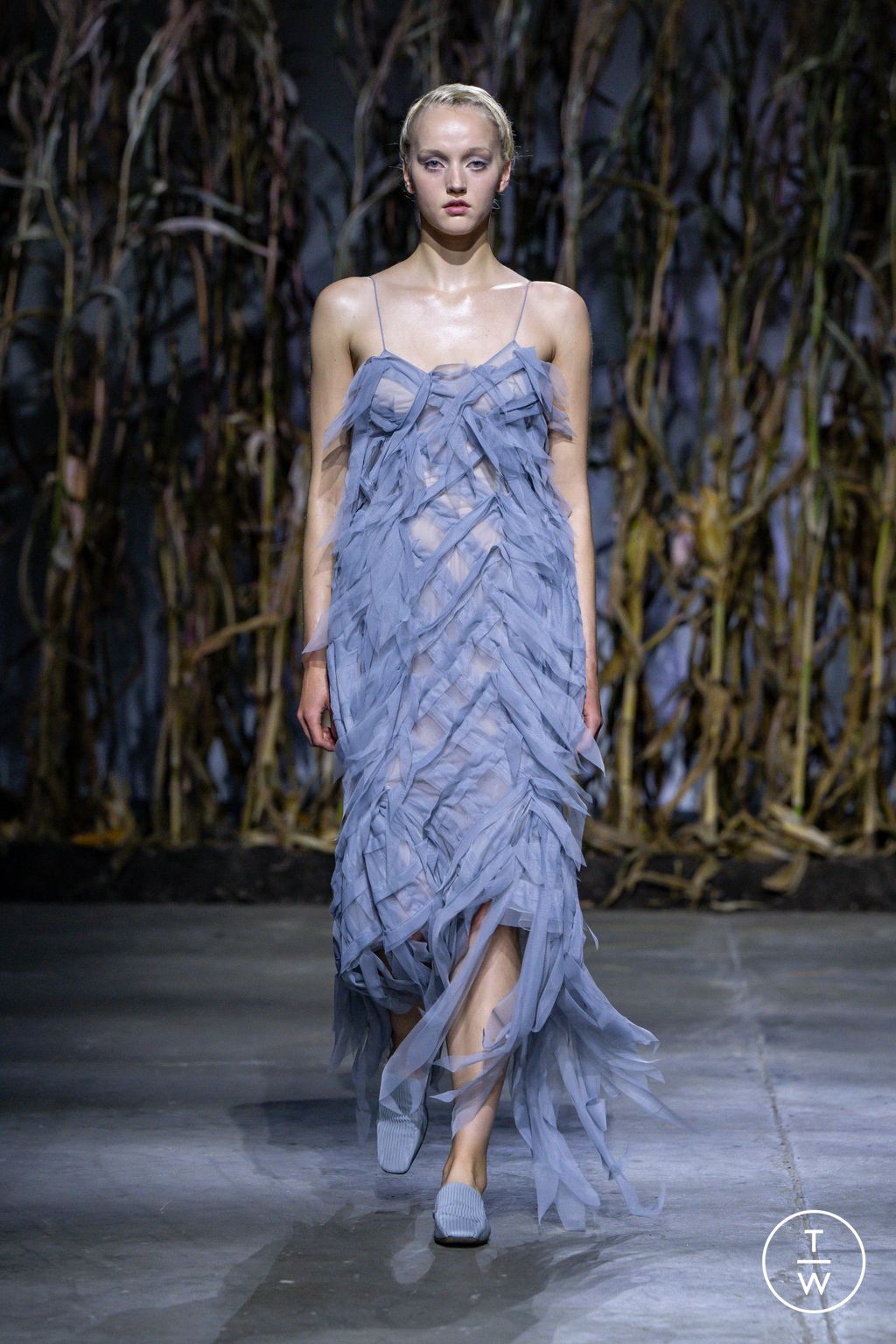 Fashion Week London Spring/Summer 2026 look 20 from the Pauline Dujancourt collection 女装