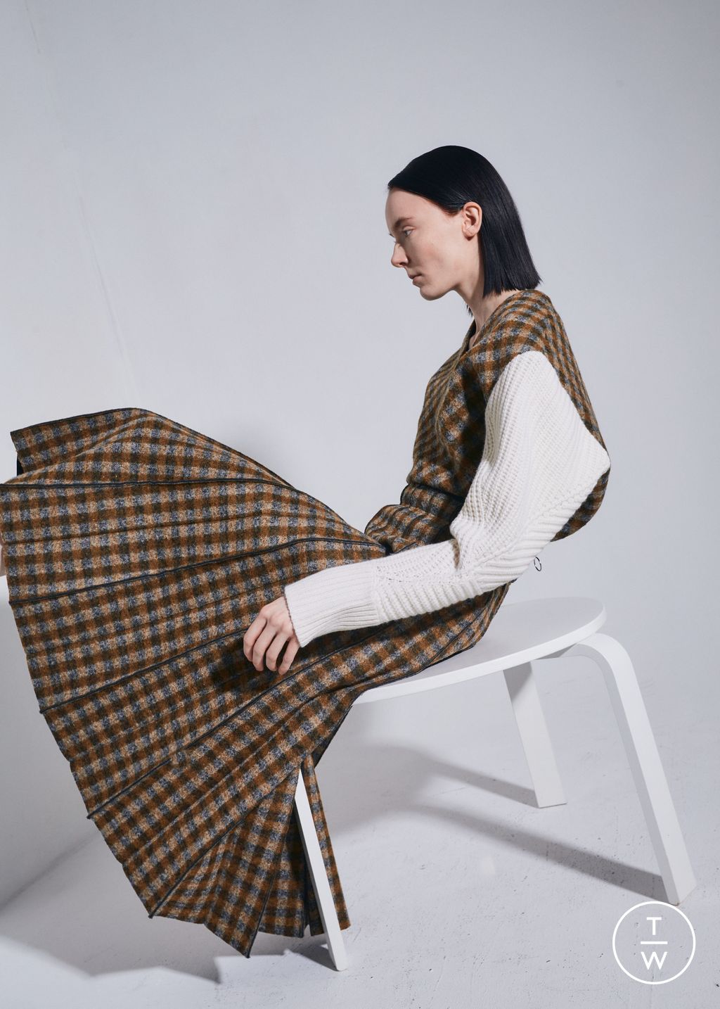 Fashion Week Paris Pre-Fall 2023 look 31 from the Dawei collection womenswear