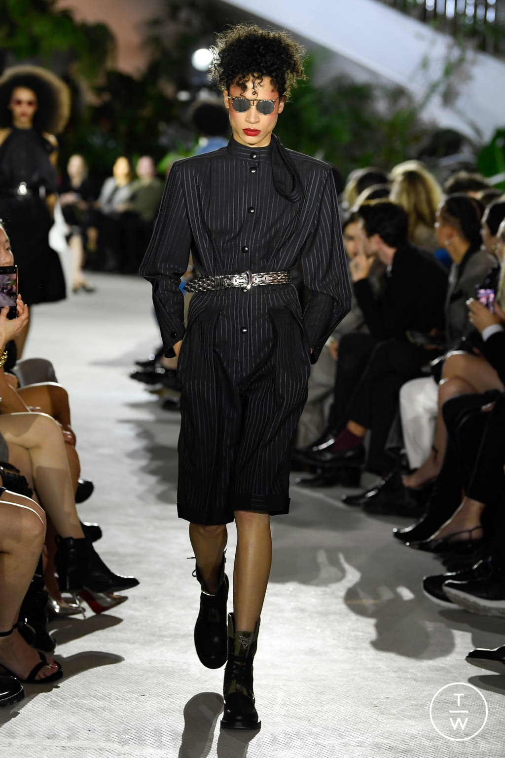 Fashion Week Paris Resort 2020 look 20 de la collection Louis Vuitton womenswear