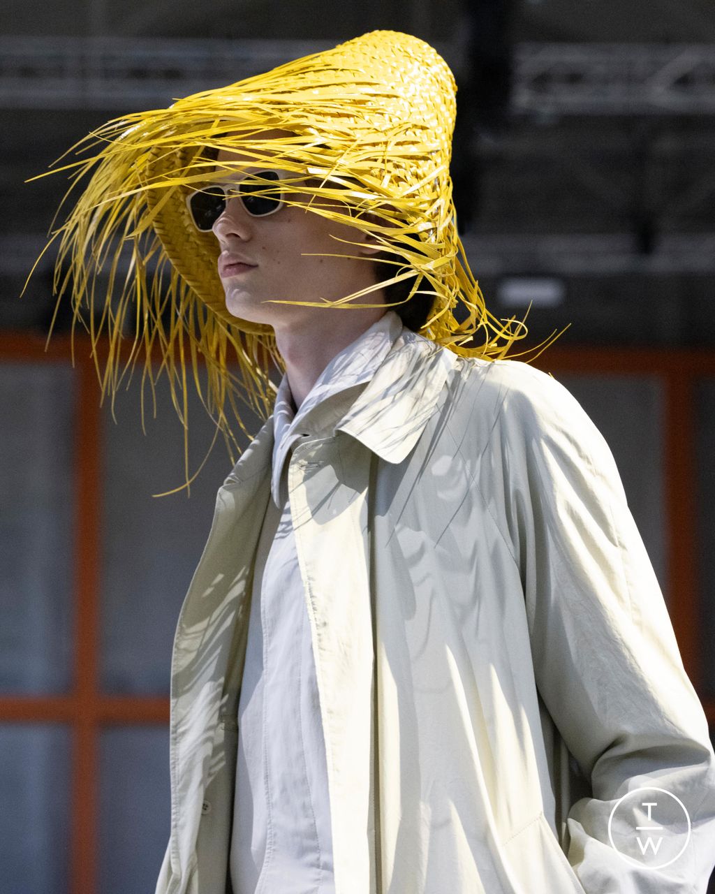 Fashion Week Milan Spring/Summer 2026 look 30 de la collection Prada menswear accessories
