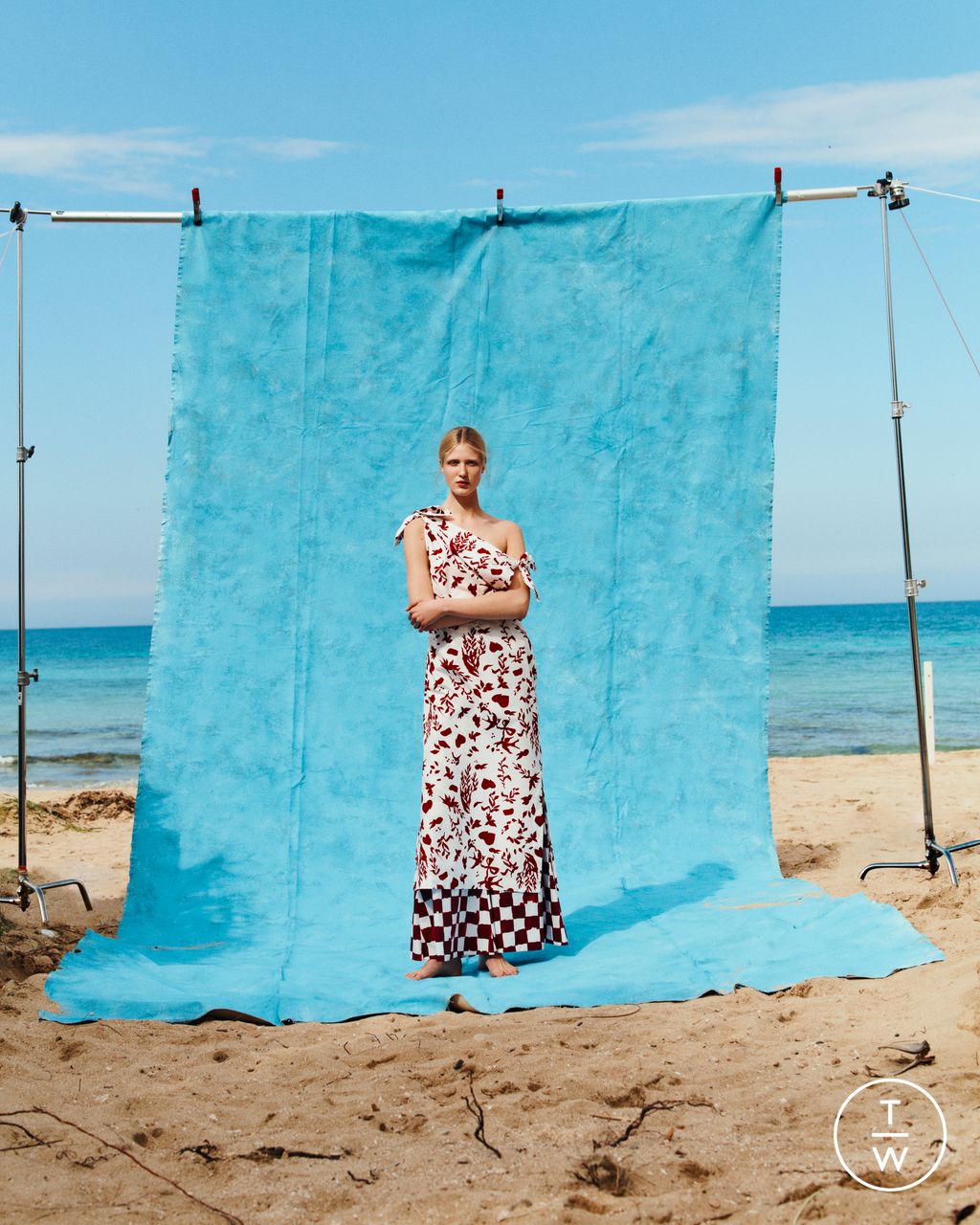 Fashion Week London Pre-Fall 2023 look 20 from the Emilia Wickstead collection 女装