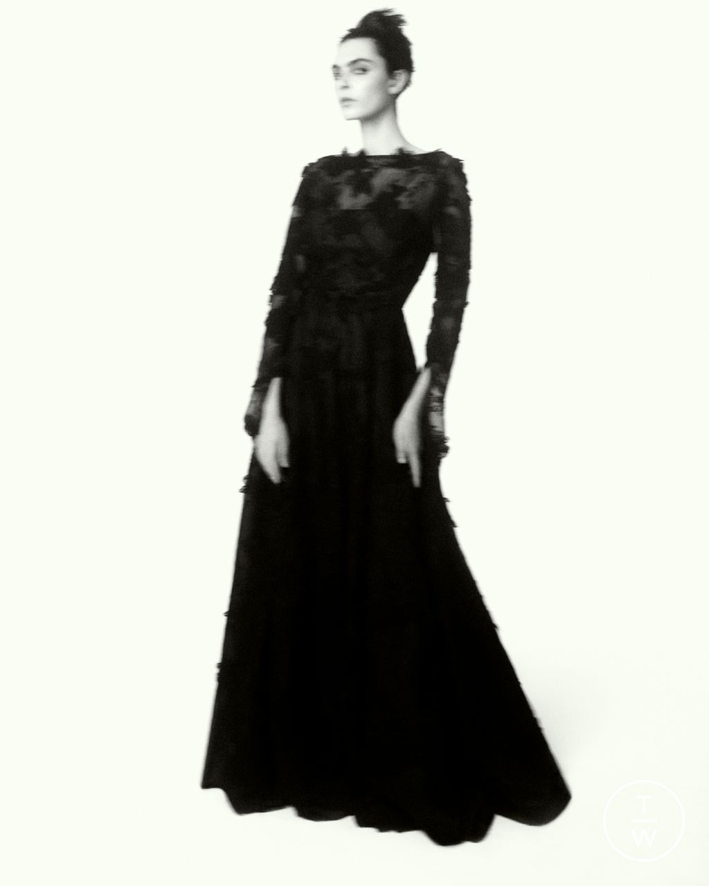 Fashion Week New York Pre-Fall 2023 look 20 from the Jason Wu collection womenswear