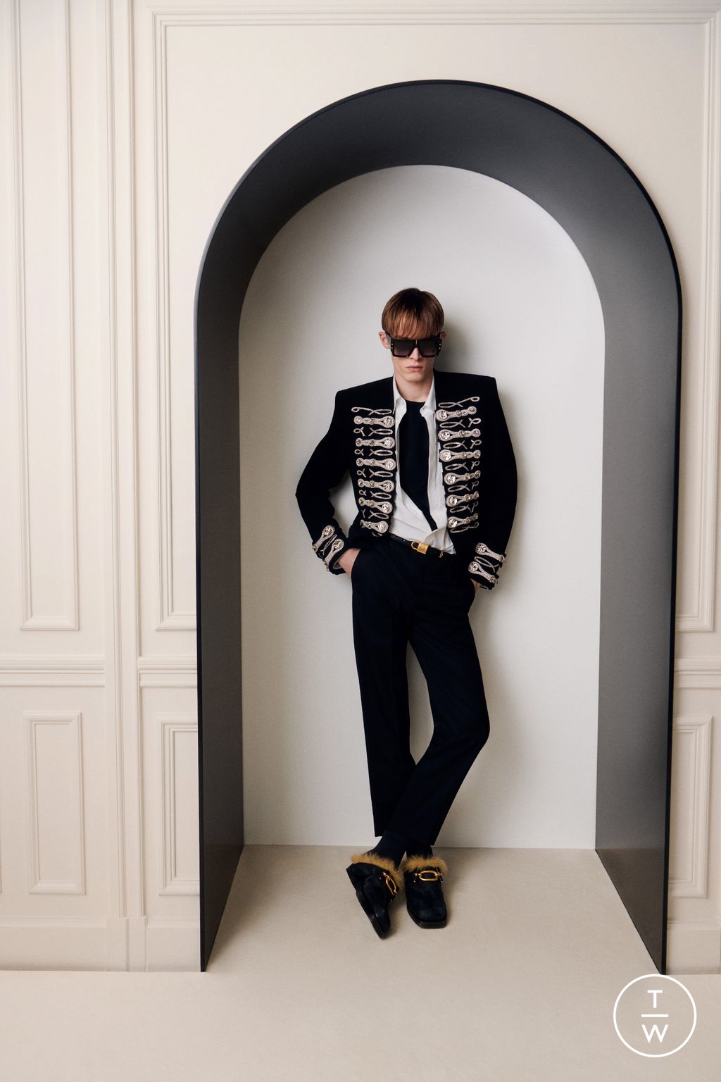 Fashion Week Paris Pre-Fall 2025 look 20 from the Balmain collection menswear