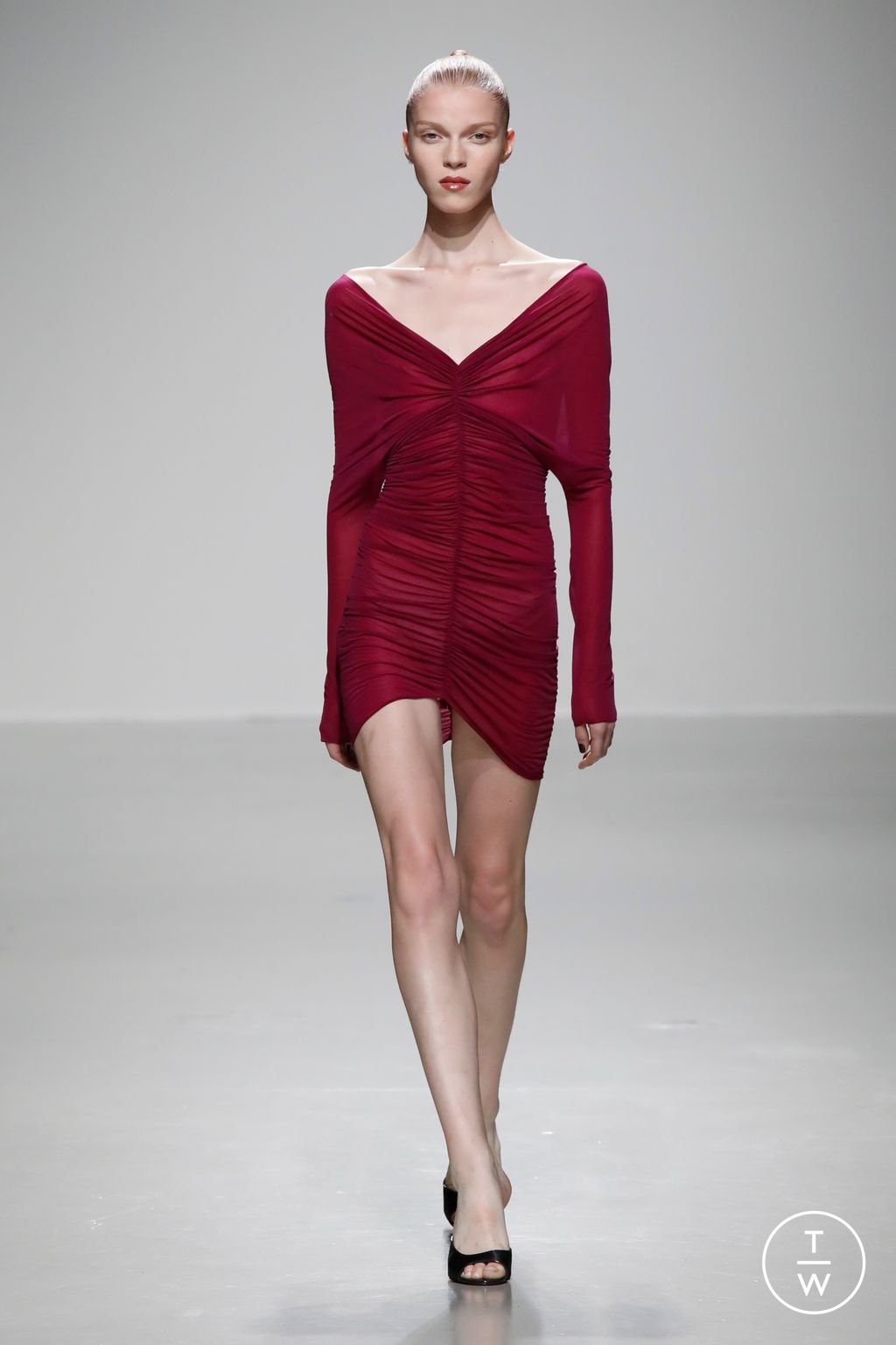 Fashion Week Paris Spring/Summer 2024 look 21 from the Atlein collection womenswear