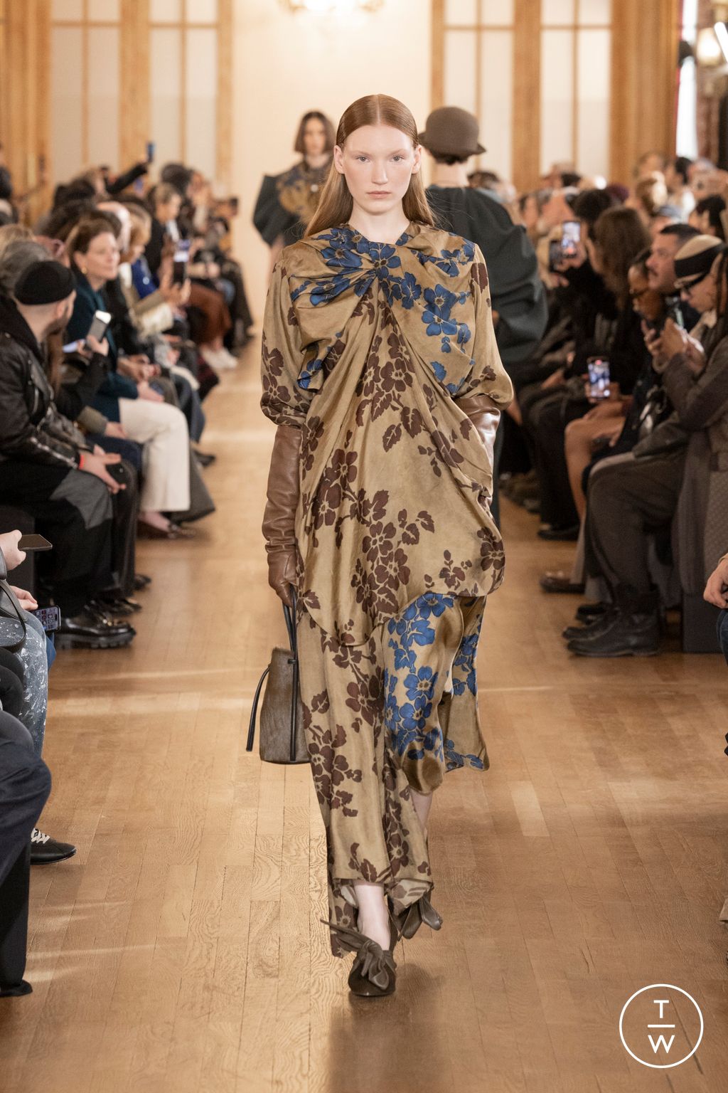 Fashion Week Paris Fall/Winter 2026 look 21 from the Uma Wang collection womenswear