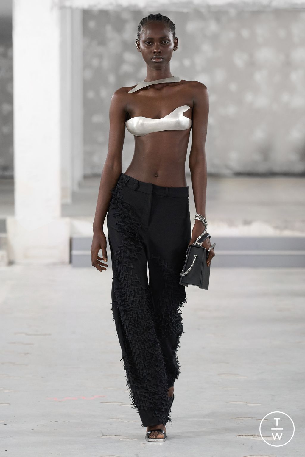 Fashion Week Paris Spring/Summer 2023 look 21 from the Heliot Emil collection womenswear