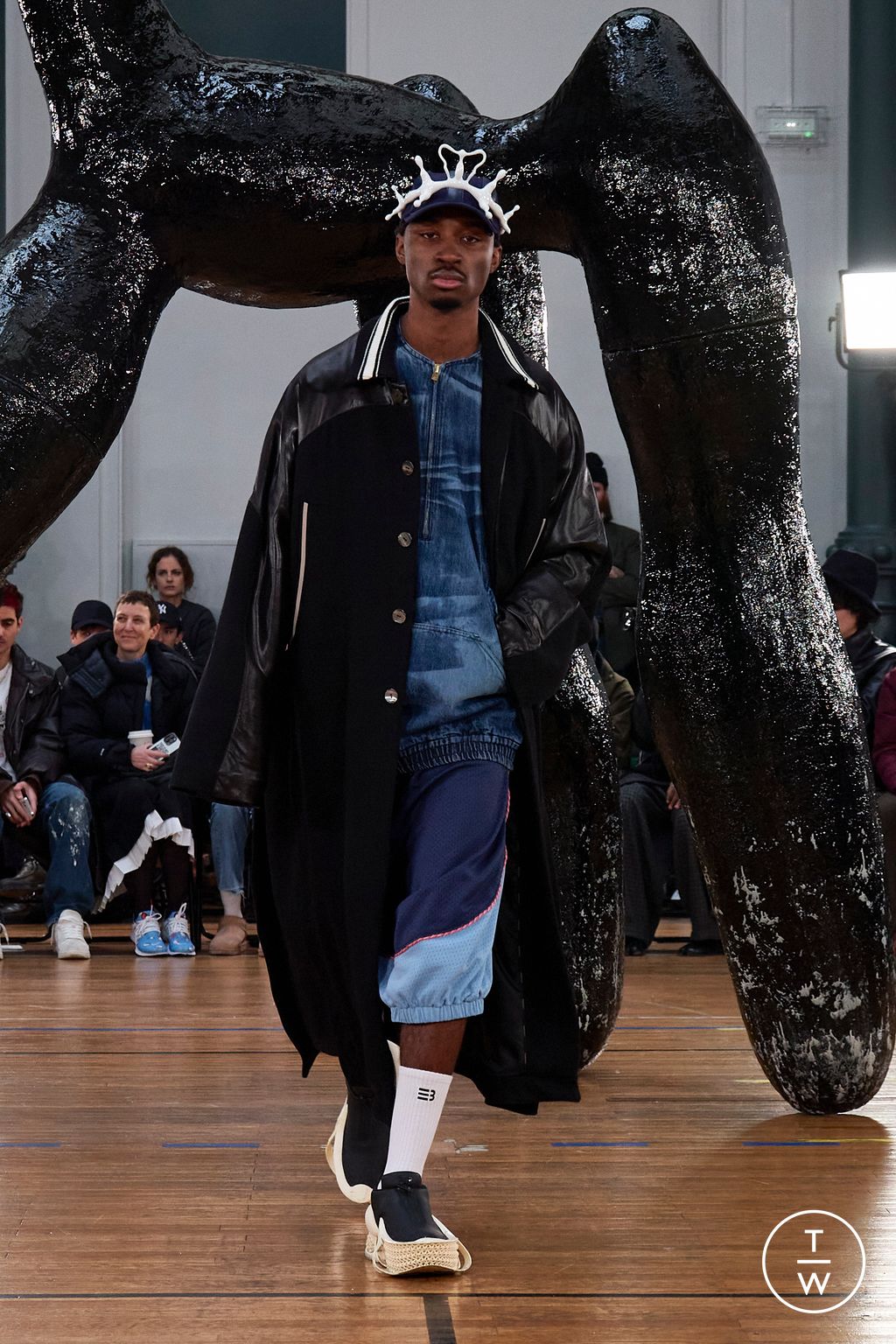 Fashion Week Paris Fall/Winter 2023 look 21 from the Namesake collection menswear