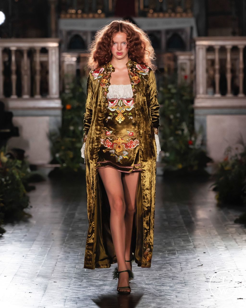 Fashion Week London Fall/Winter 2024 look 22 from the Annie's Ibiza collection womenswear