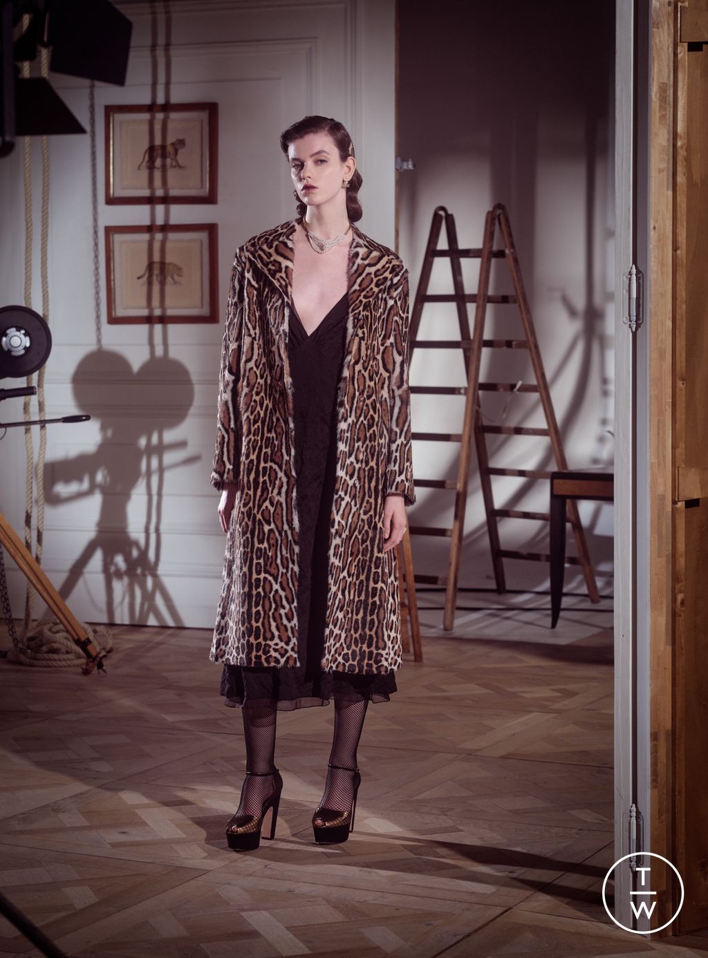 Fashion Week Paris Pre-Fall 2024 look 99 from the Christian Dior collection 女装