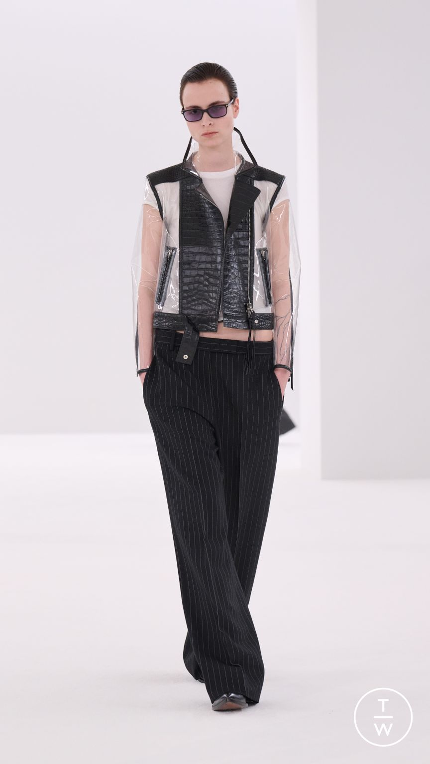 Fashion Week Paris Fall/Winter 2026 look 21 from the Tom Ford collection womenswear