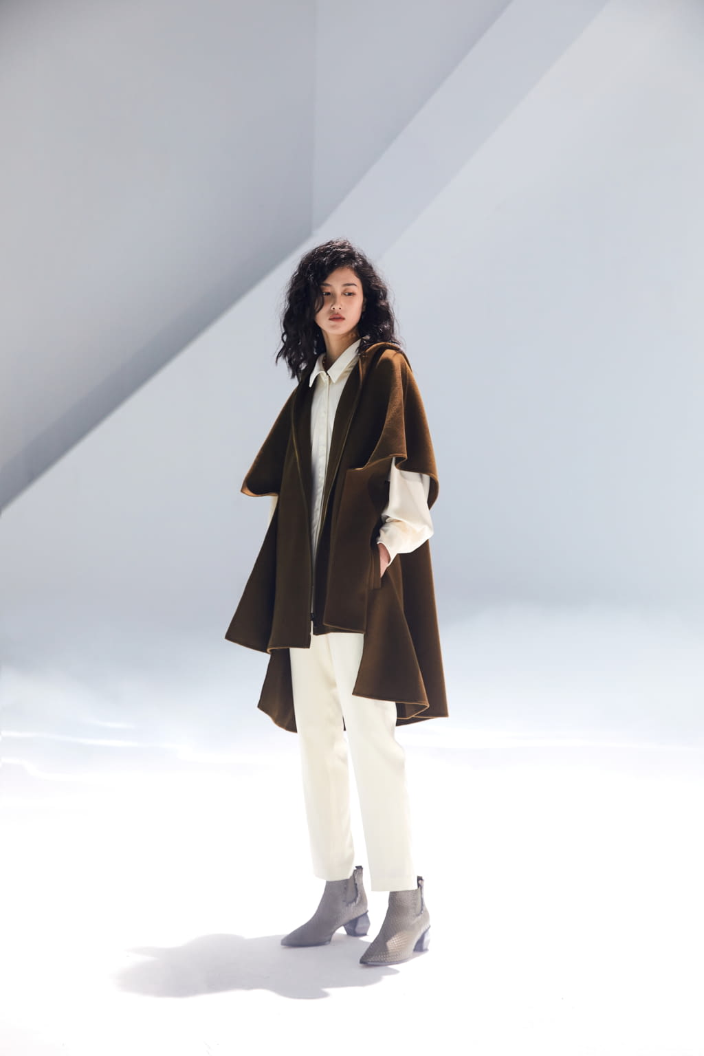 Fashion Week Paris Fall/Winter 2021 look 22 from the Maison Mai collection womenswear
