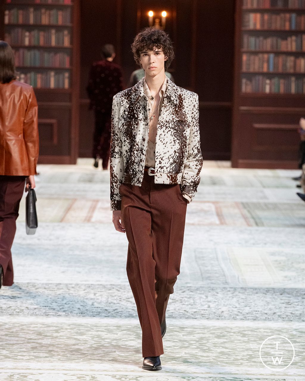 Fashion Week Paris Fall/Winter 2026 look 22 from the Amiri collection menswear