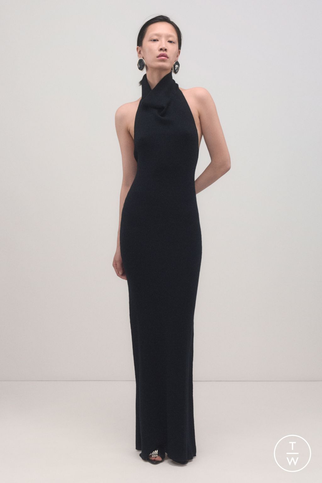 Fashion Week New York Pre-Fall 2025 look 22 from the Brandon Maxwell collection womenswear