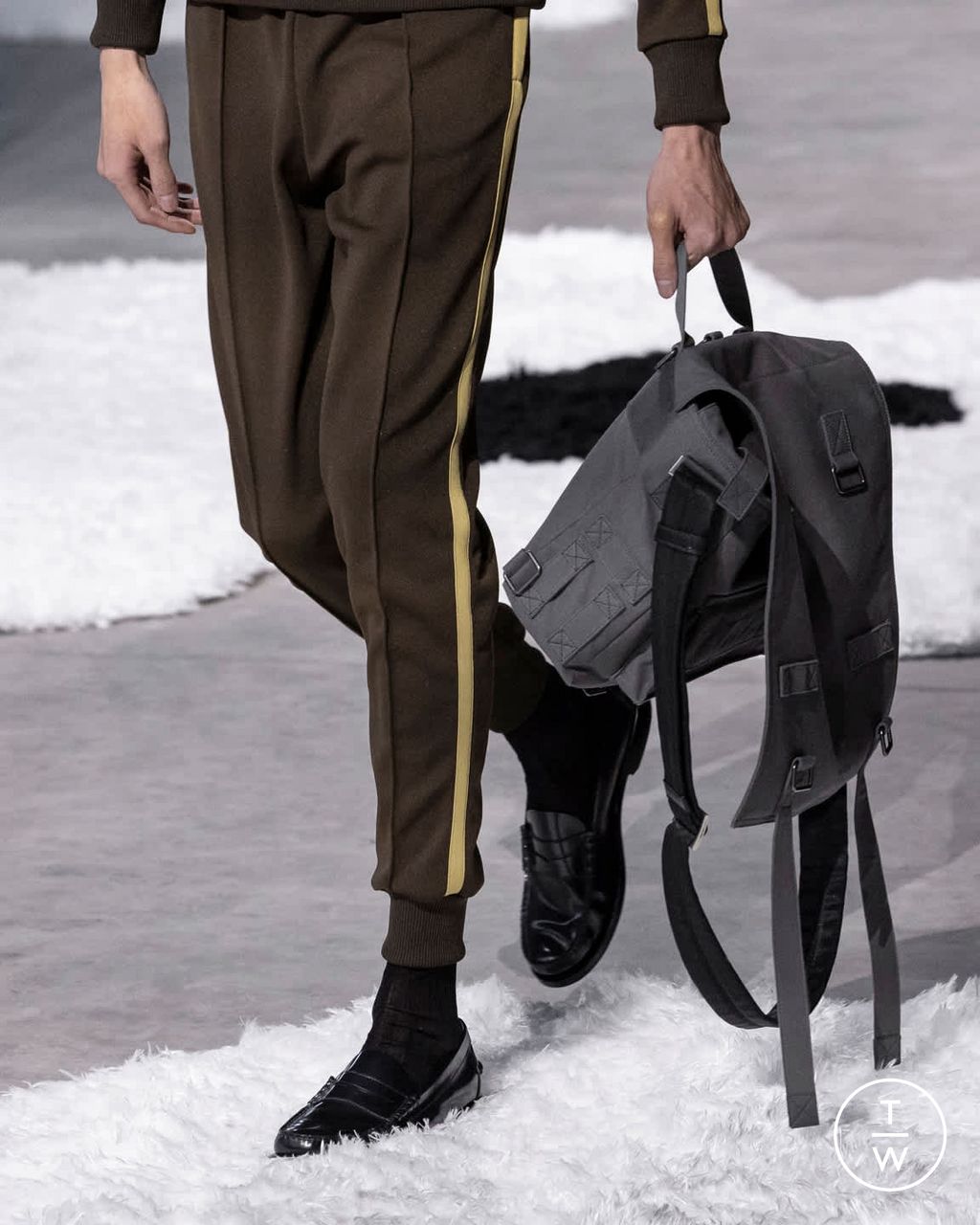 Fashion Week Milan Spring/Summer 2026 look 36 from the Prada collection menswear accessories