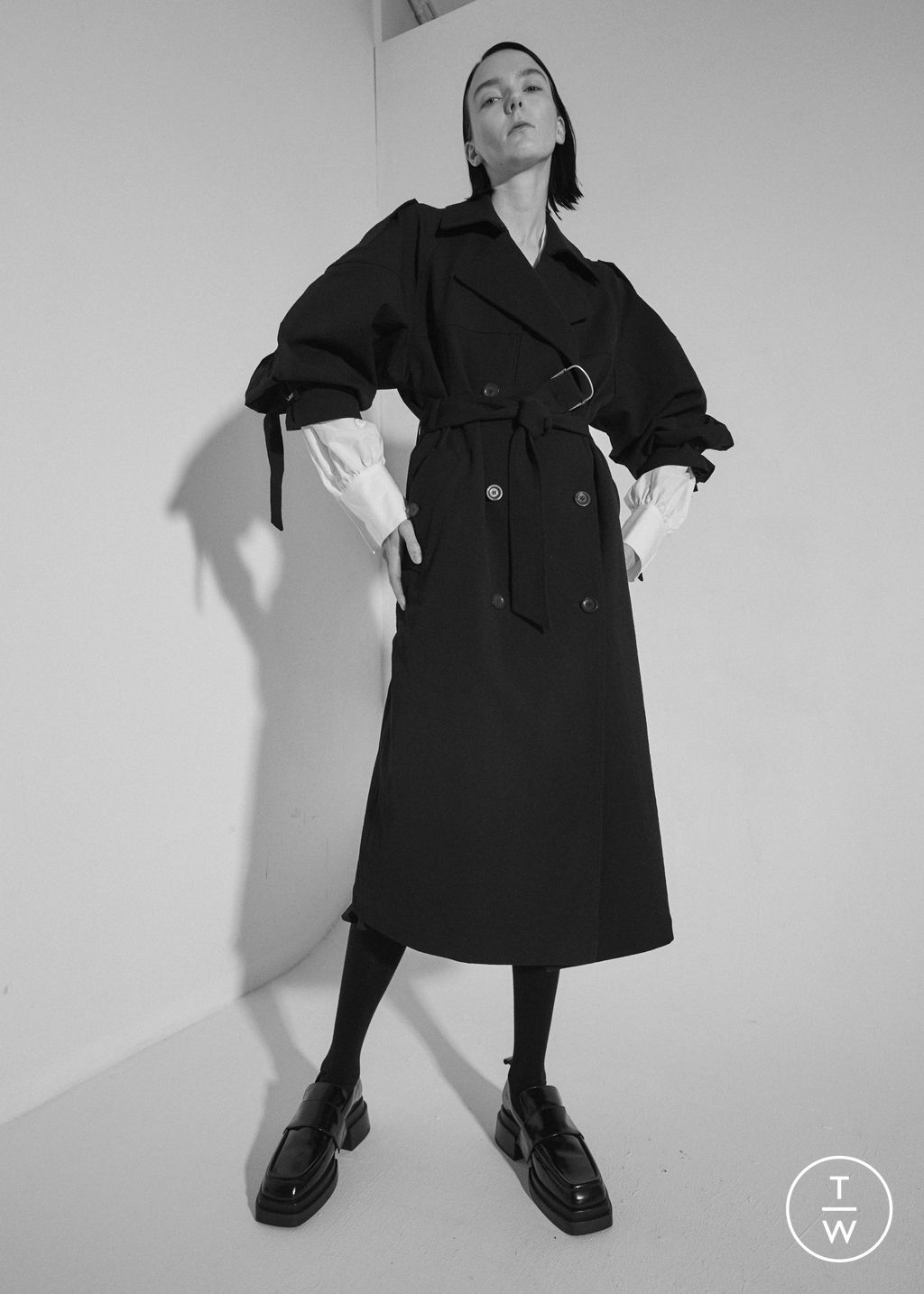 Fashion Week Paris Pre-Fall 2023 look 36 from the Dawei collection womenswear