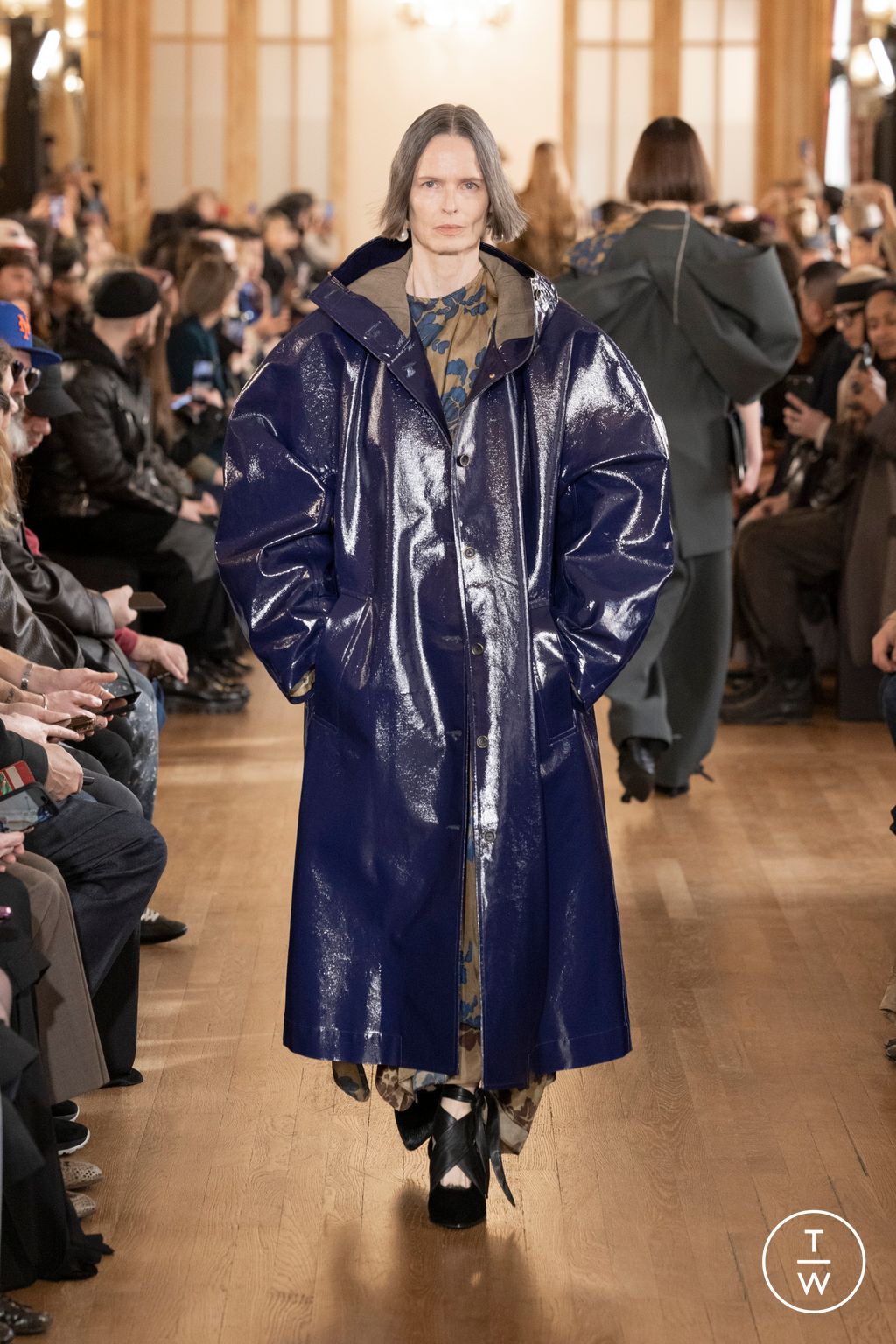 Fashion Week Paris Fall/Winter 2026 look 23 from the Uma Wang collection 女装