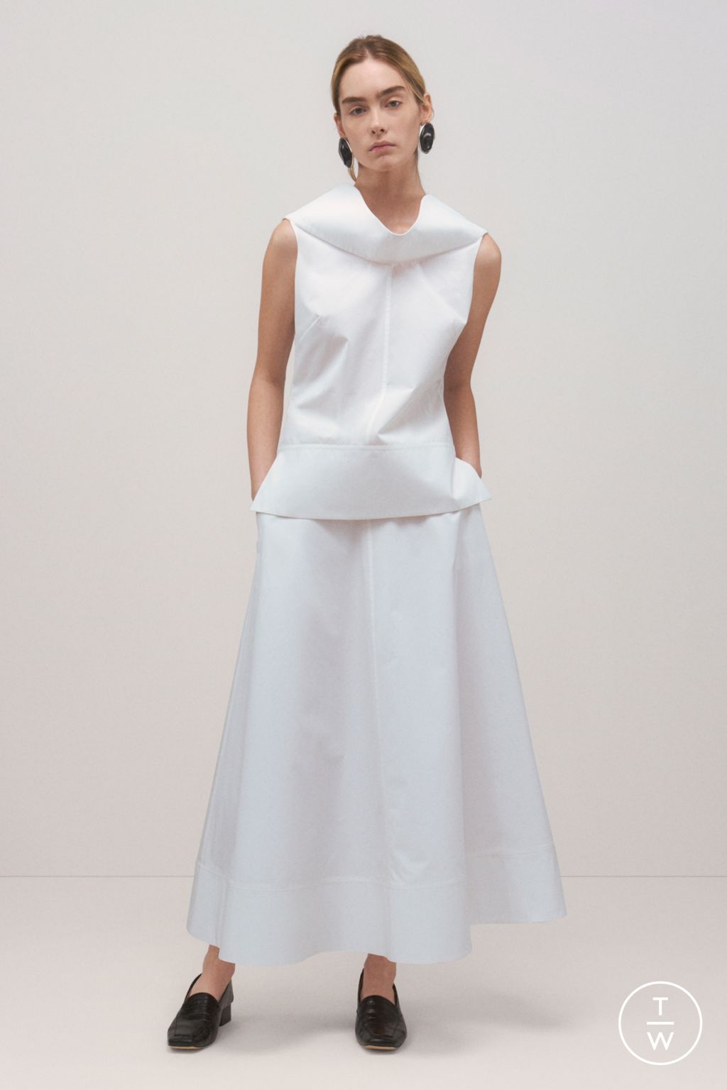 Fashion Week New York Pre-Fall 2025 look 23 de la collection Brandon Maxwell womenswear