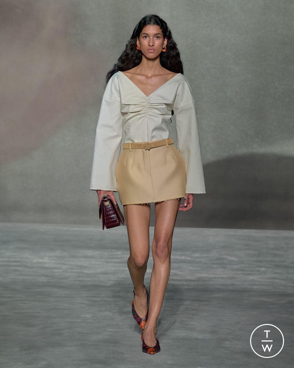 Fashion Week Paris Spring/Summer 2023 look 23 from the Lanvin collection womenswear