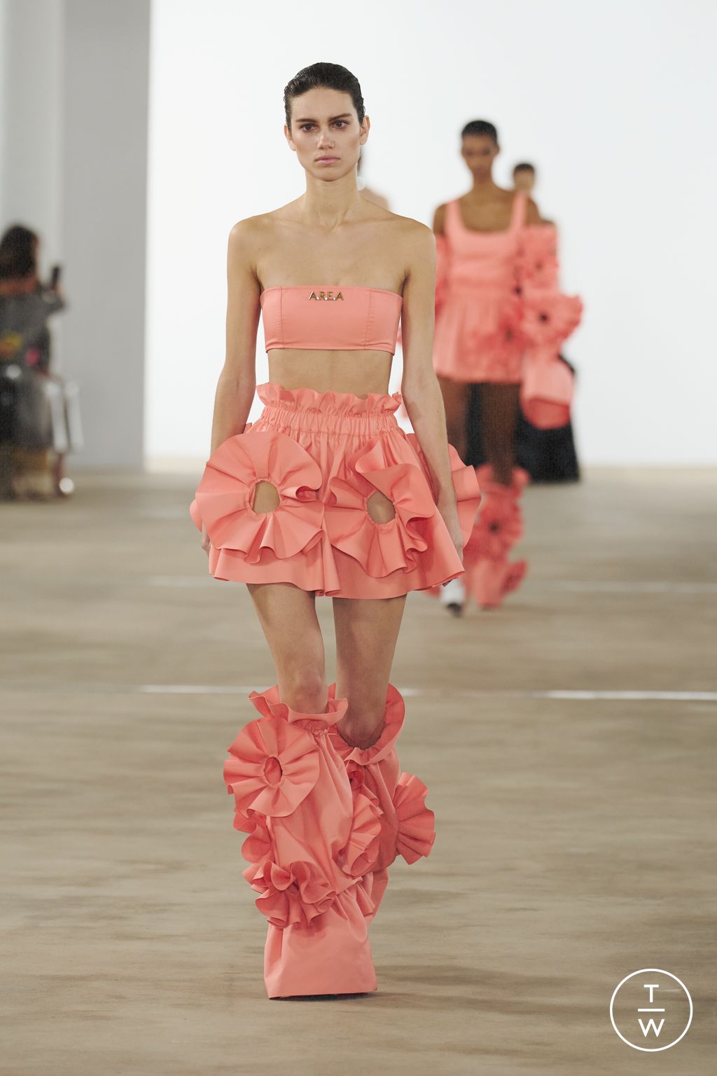 Fashion Week New York Spring/Summer 2024 look 22 from the Area collection 女装