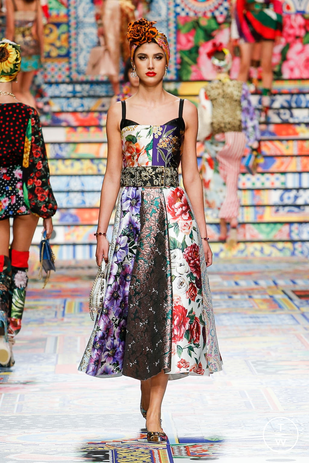 Fashion Week Milan Spring/Summer 2021 look 24 from the Dolce & Gabbana collection womenswear