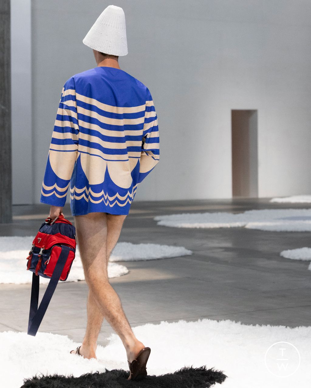 Fashion Week Milan Spring/Summer 2026 look 39 from the Prada collection menswear accessories