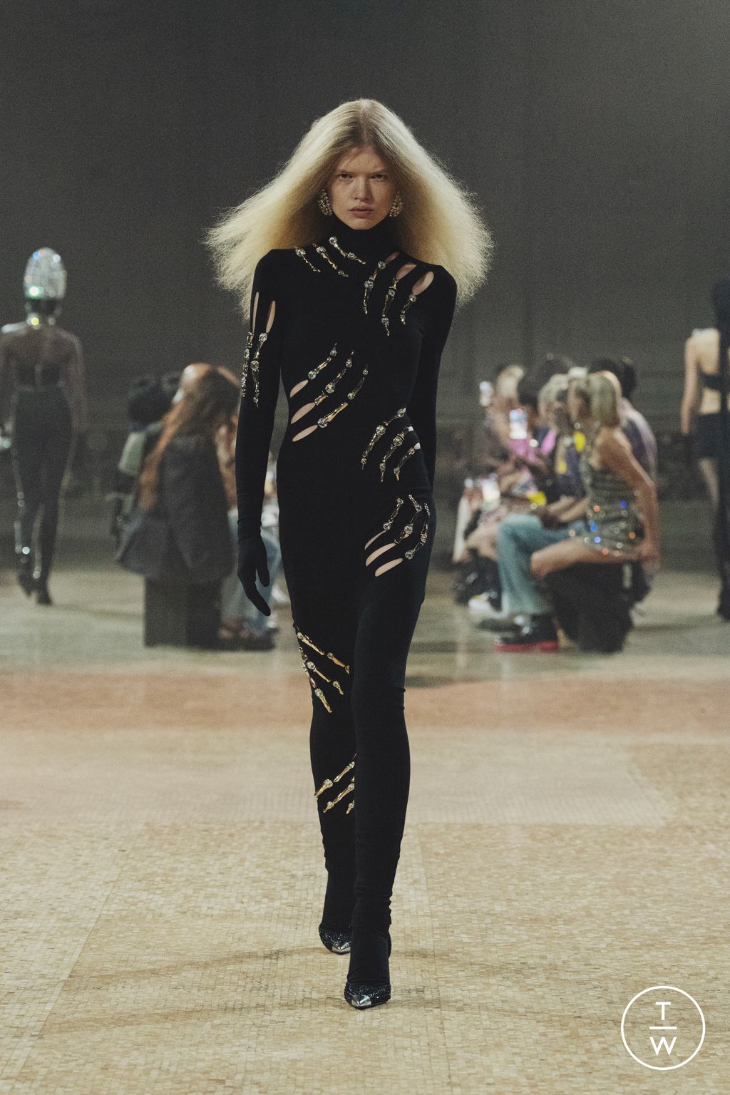 Fashion Week New York Fall/Winter 2023 look 25 from the Area collection 女装